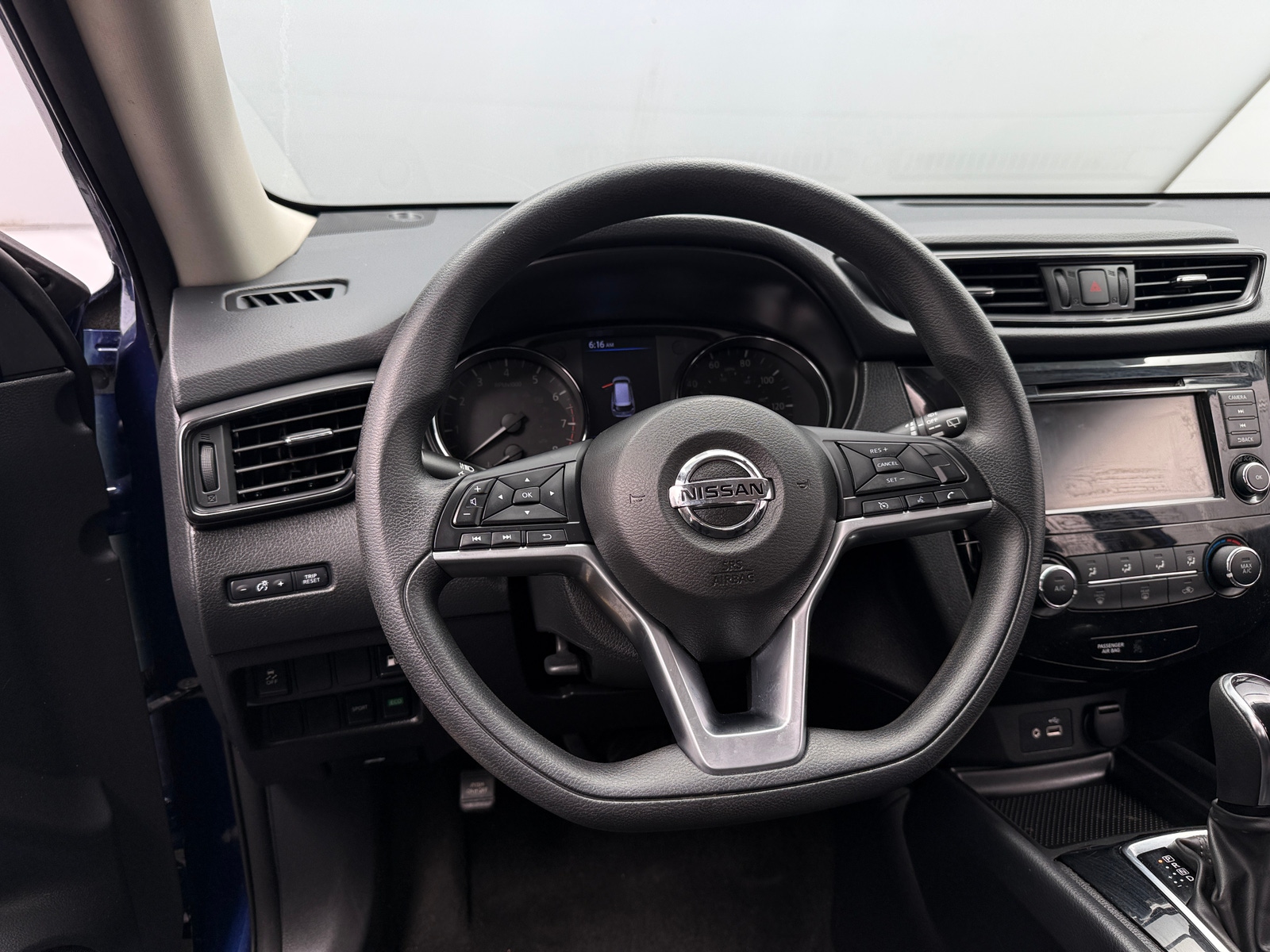 Thumbnail: 2018 Nissan Rogue - 5