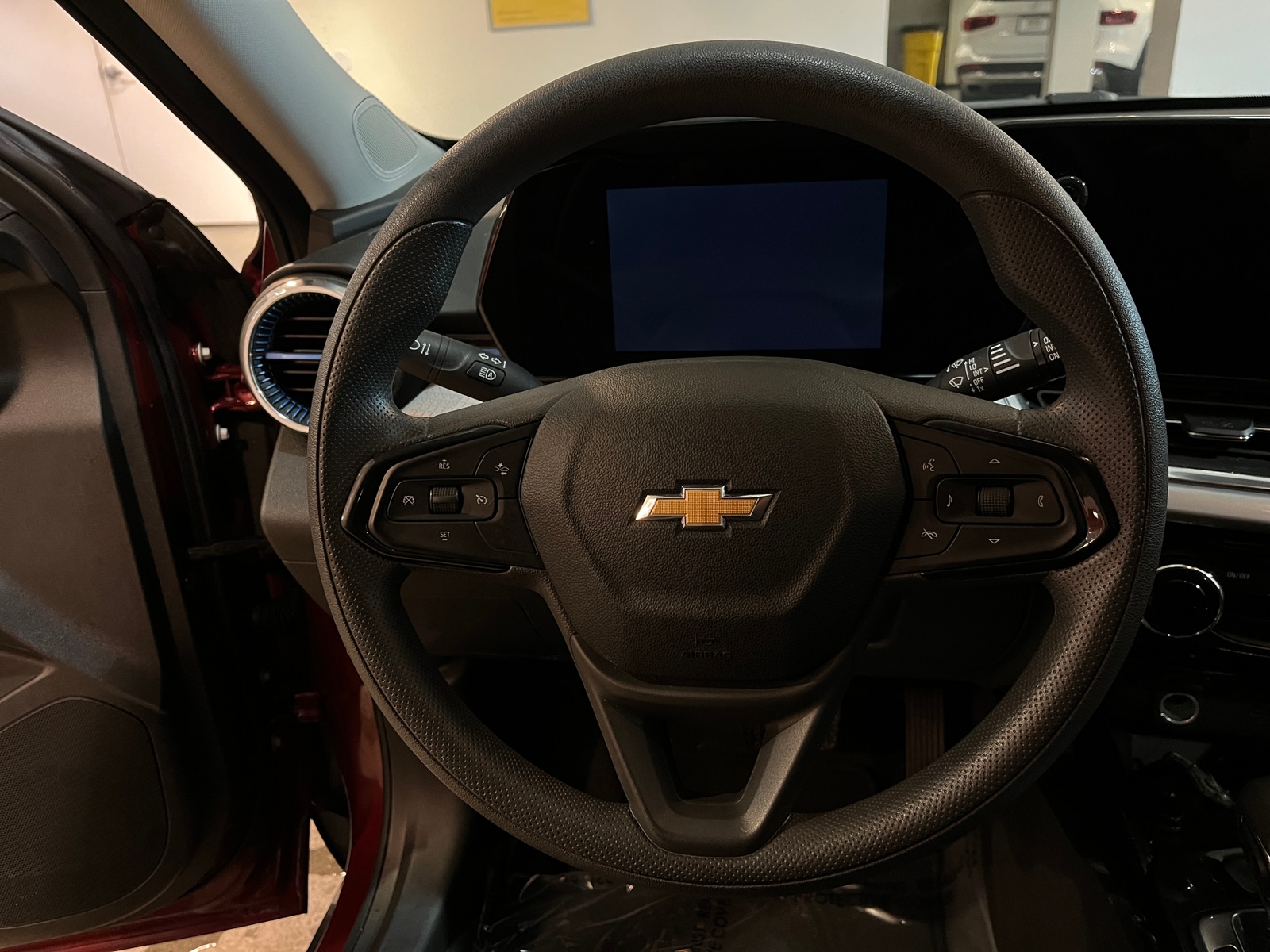 Thumbnail: 2025 Chevrolet Trax - 5