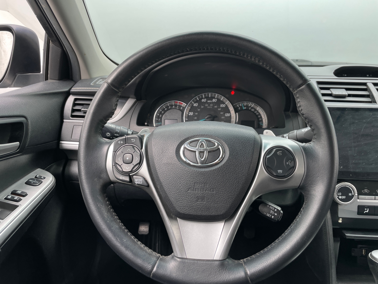 Thumbnail: 2014 Toyota Camry - 5