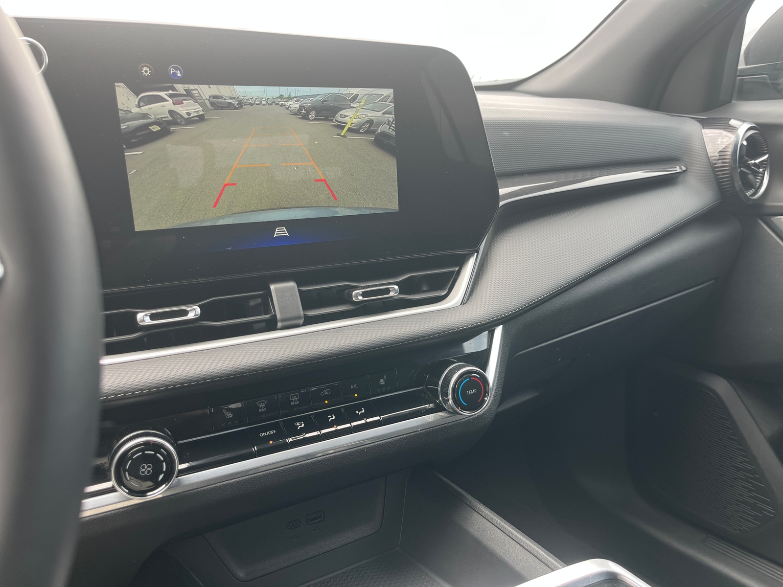 Thumbnail: 2025 Chevrolet Equinox - 4