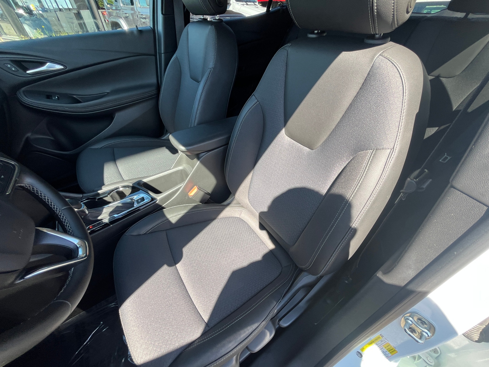 Thumbnail: 2025 Buick Encore GX - 2