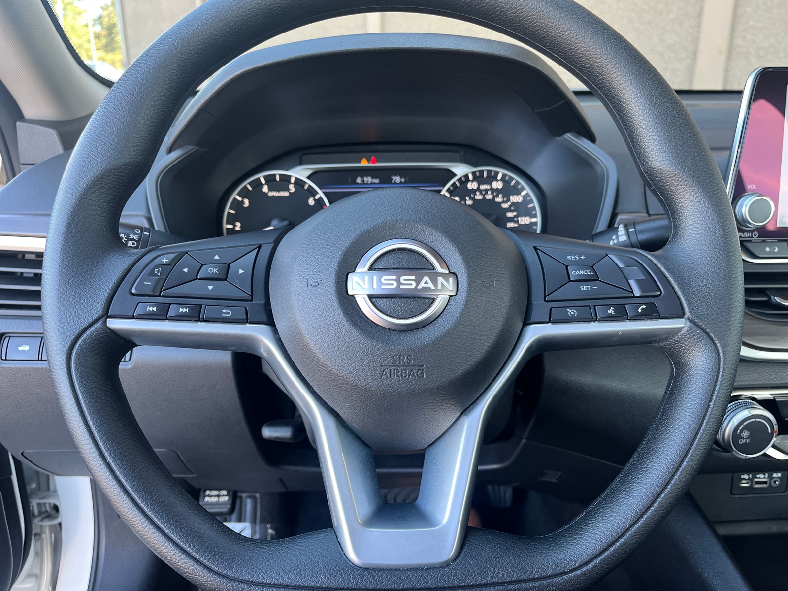 Thumbnail: 2025 Nissan Altima - 5