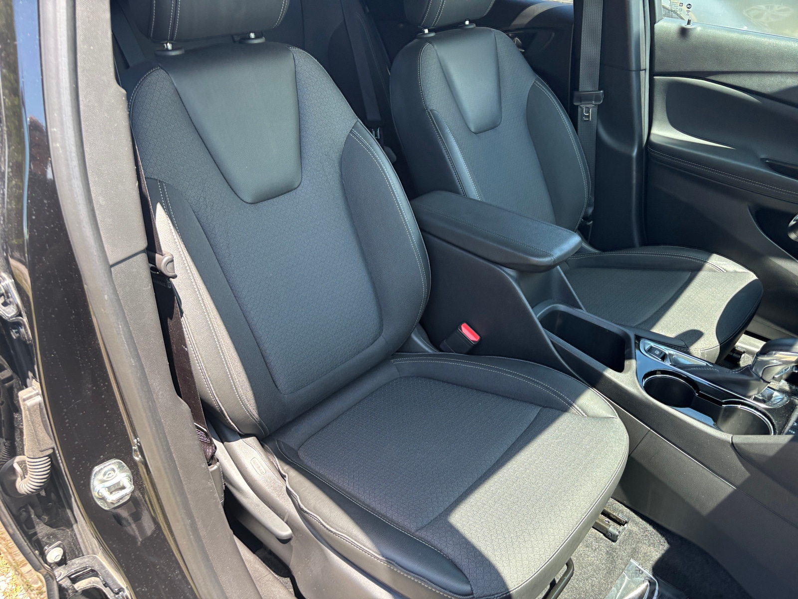 Thumbnail: 2025 Buick Encore GX - 2