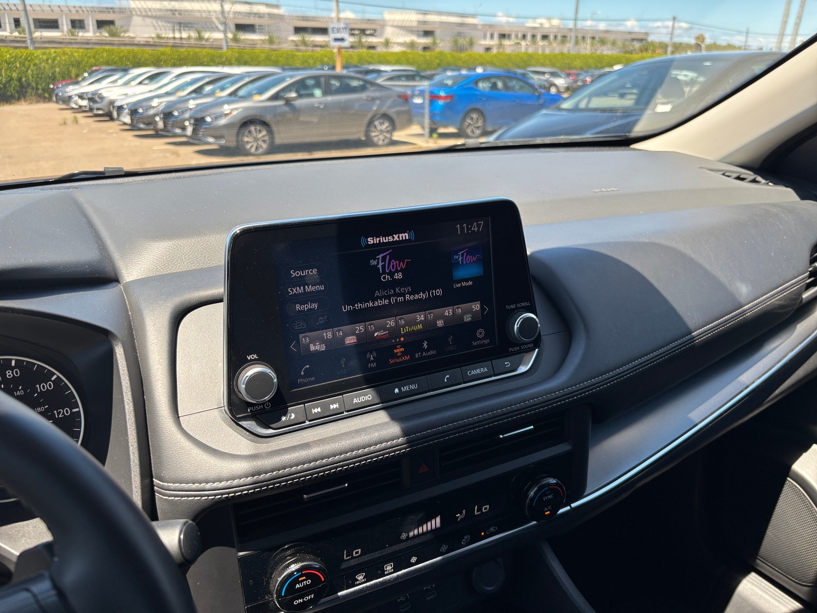 Thumbnail: 2025 Nissan Rogue - 4
