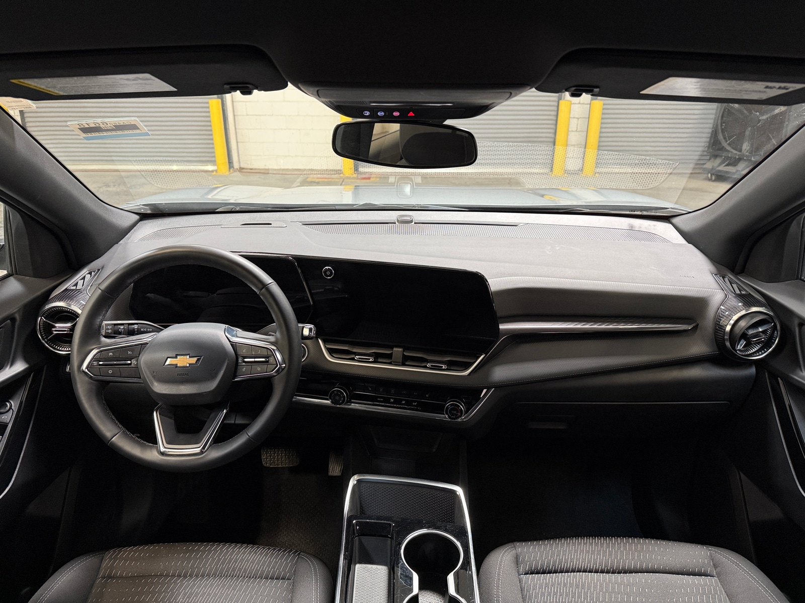 Thumbnail: 2025 Chevrolet Equinox - 3
