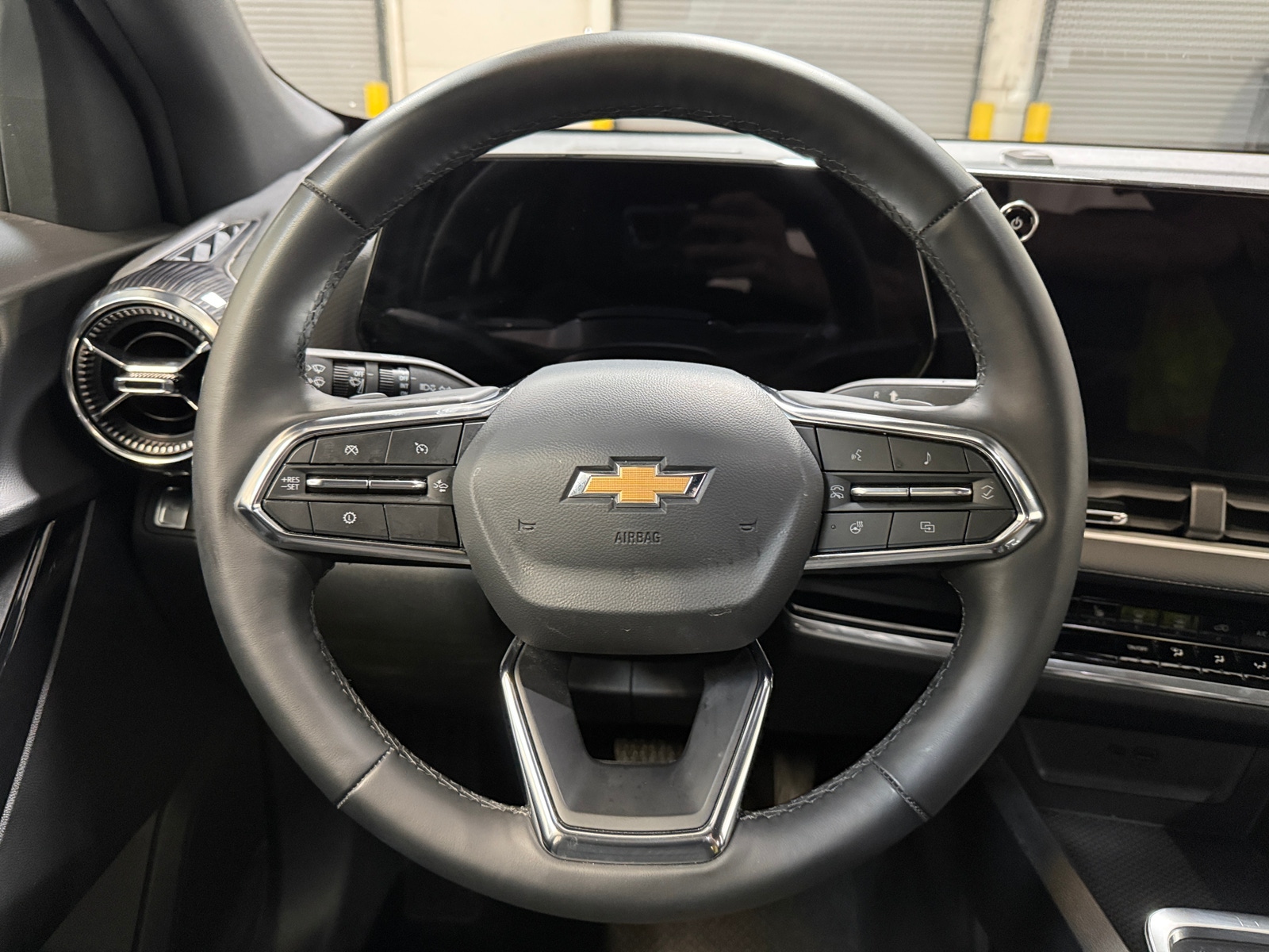 Thumbnail: 2025 Chevrolet Equinox - 5