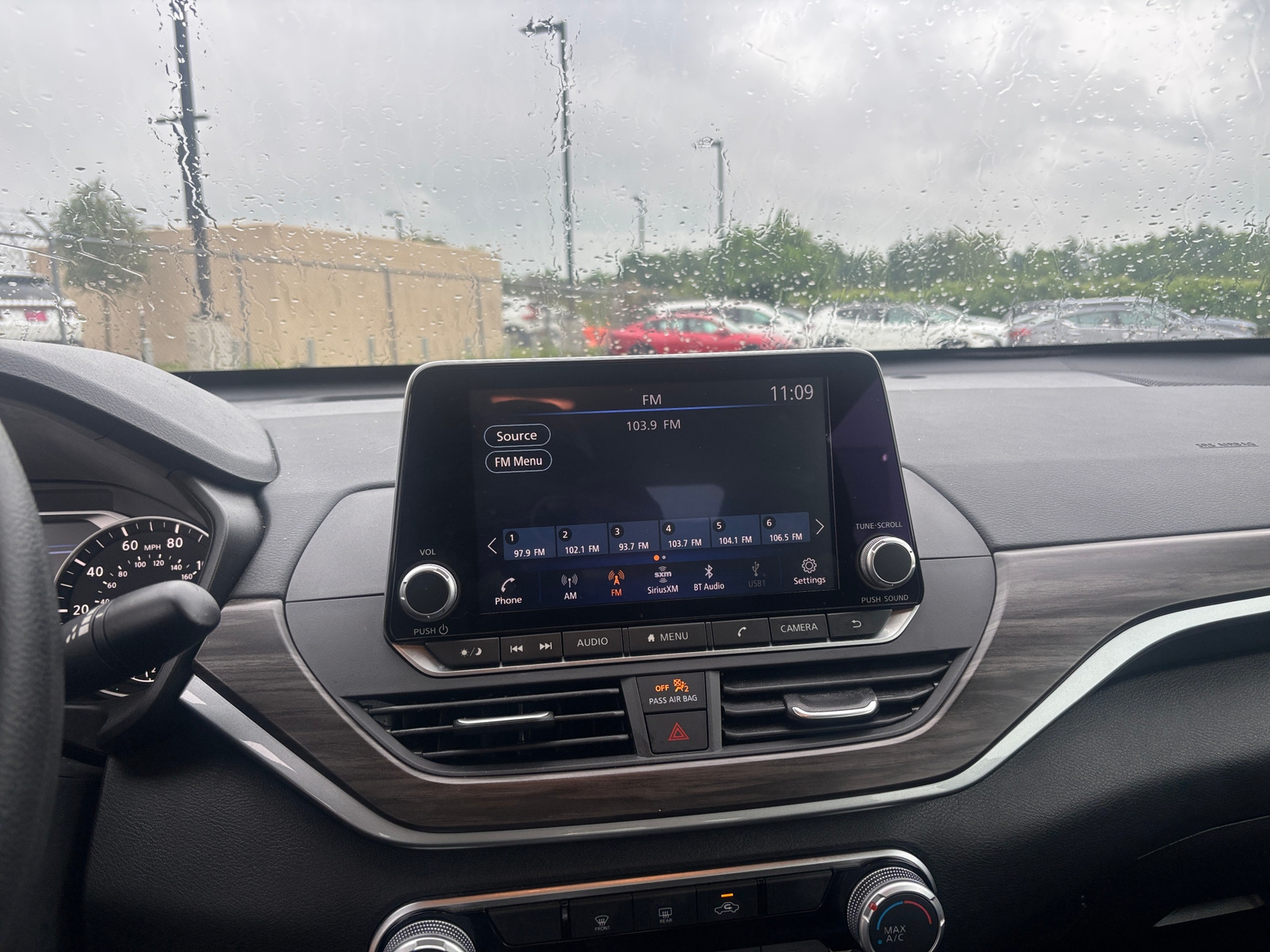 Thumbnail: 2025 Nissan Altima - 4