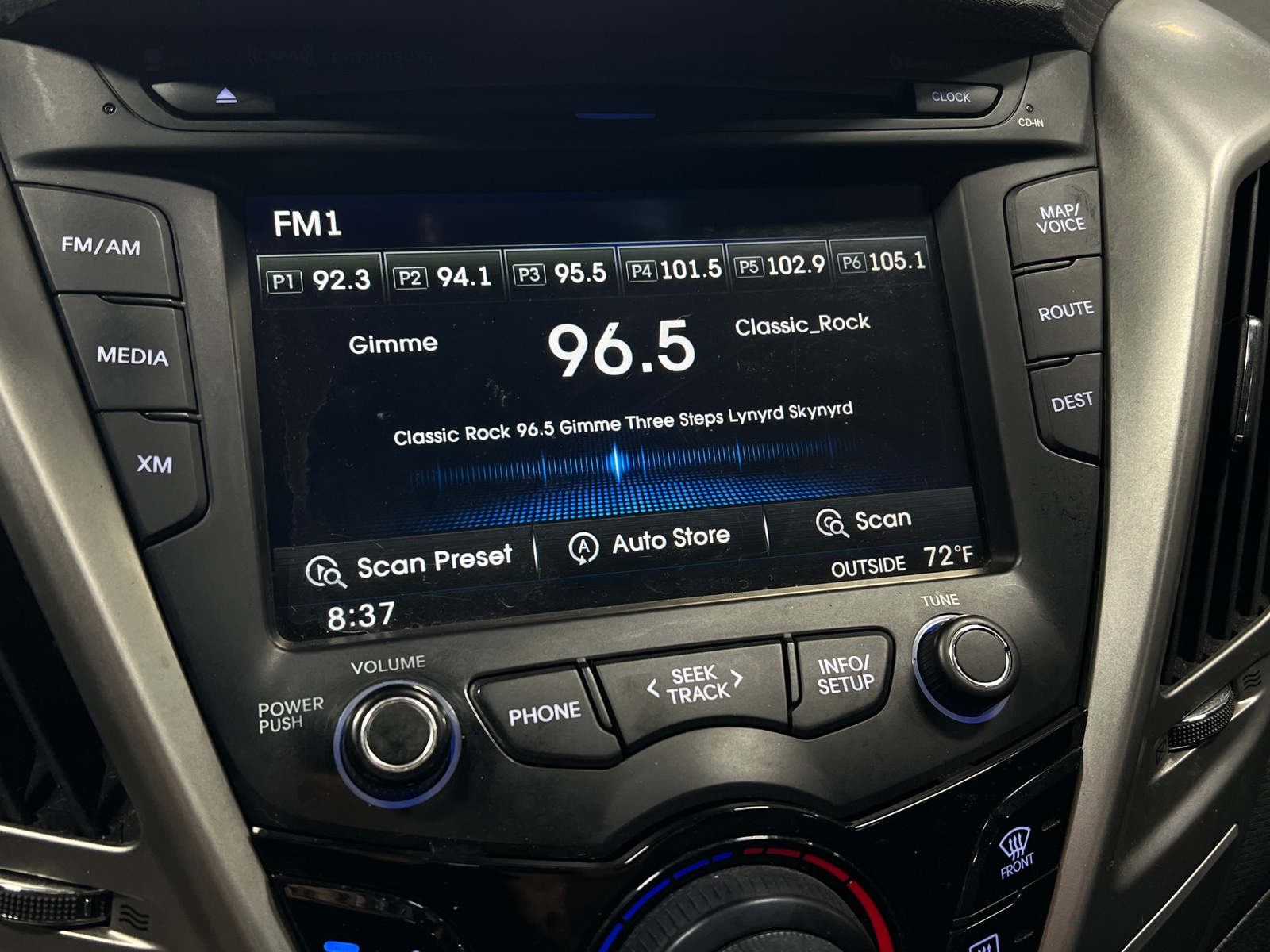 Thumbnail: 2013 Hyundai Veloster - 3