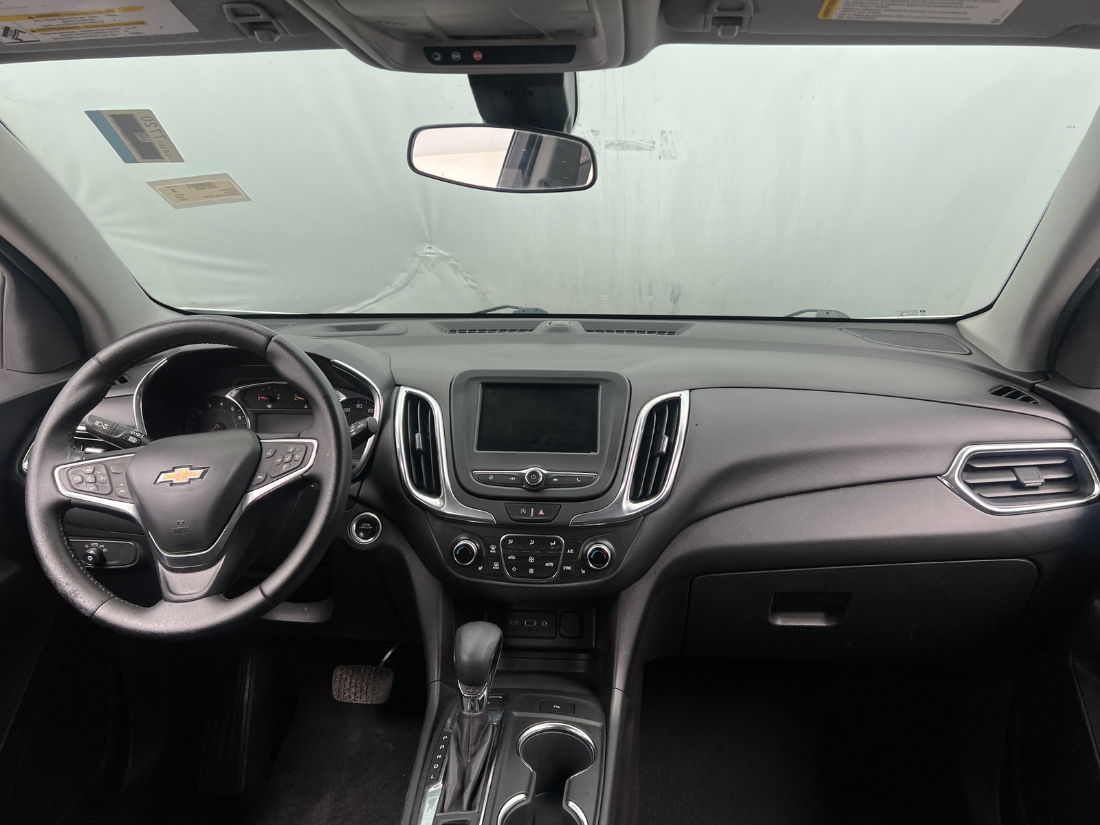 Thumbnail: 2022 Chevrolet Equinox - 3
