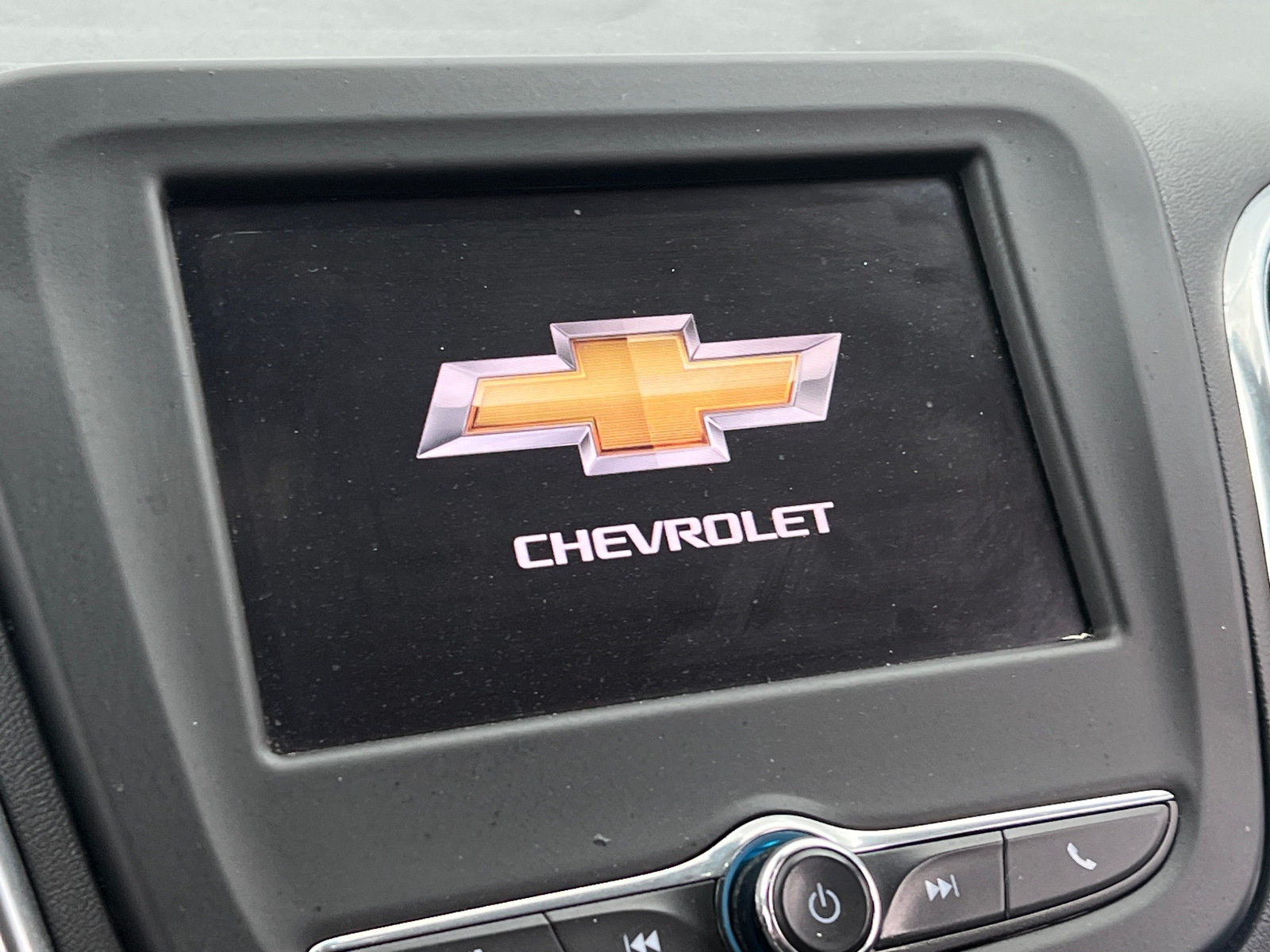 Thumbnail: 2022 Chevrolet Equinox - 4