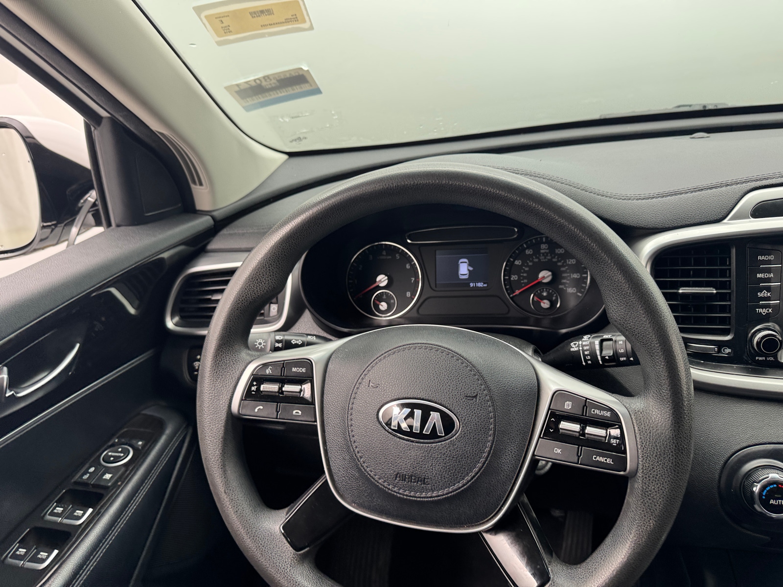 Thumbnail: 2019 Kia Sorento - 5