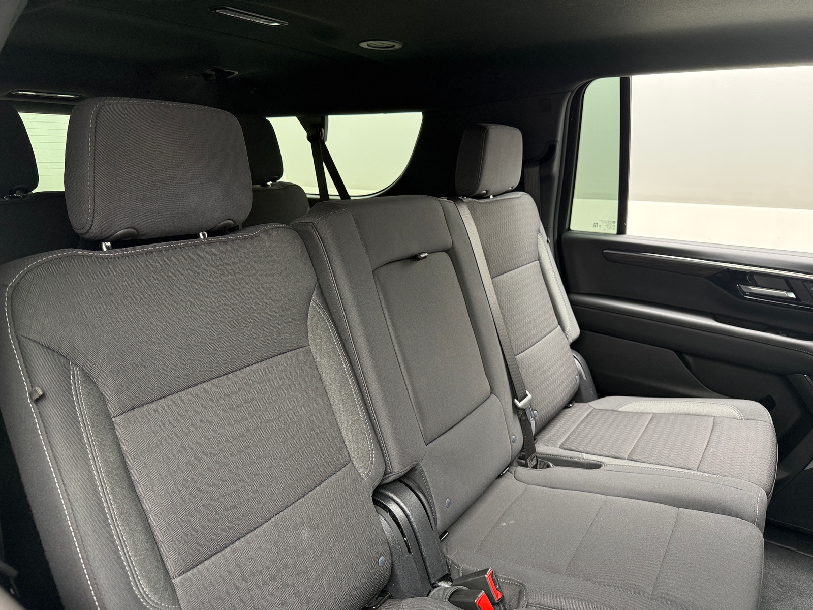 Thumbnail: 2025 Chevrolet Suburban - 6