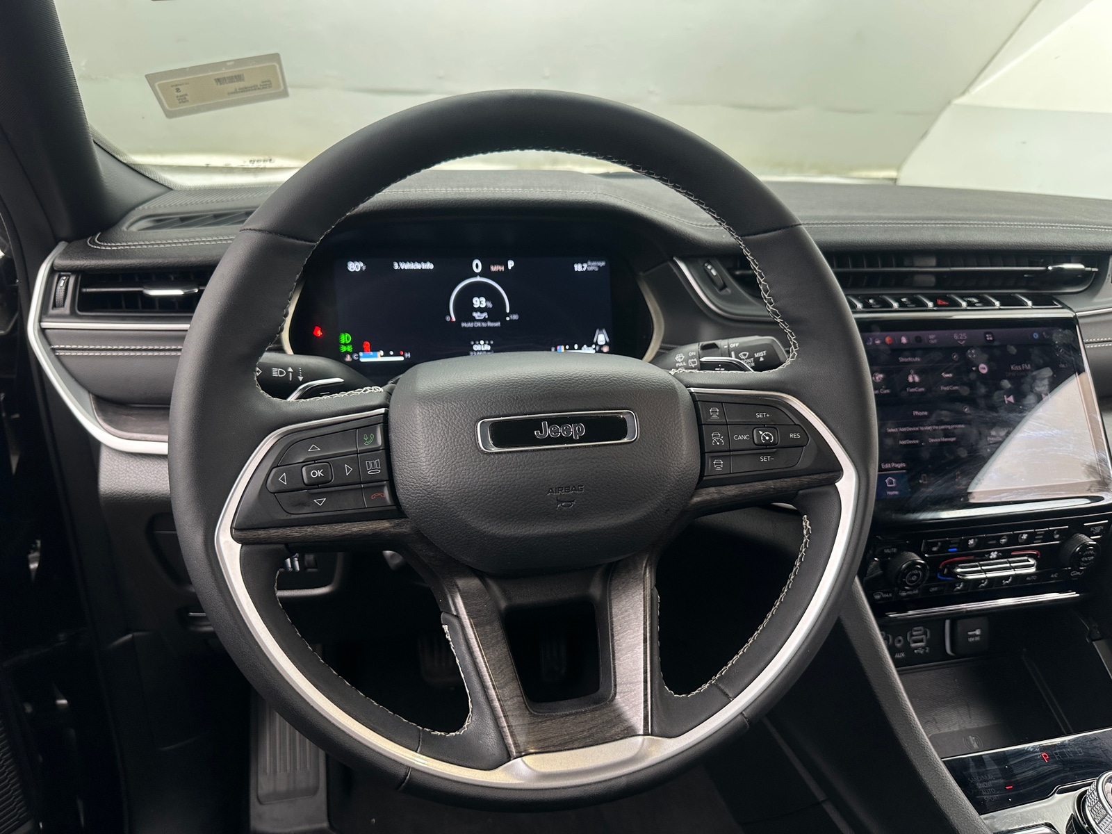 Thumbnail: 2025 Jeep Grand Cherokee L - 4