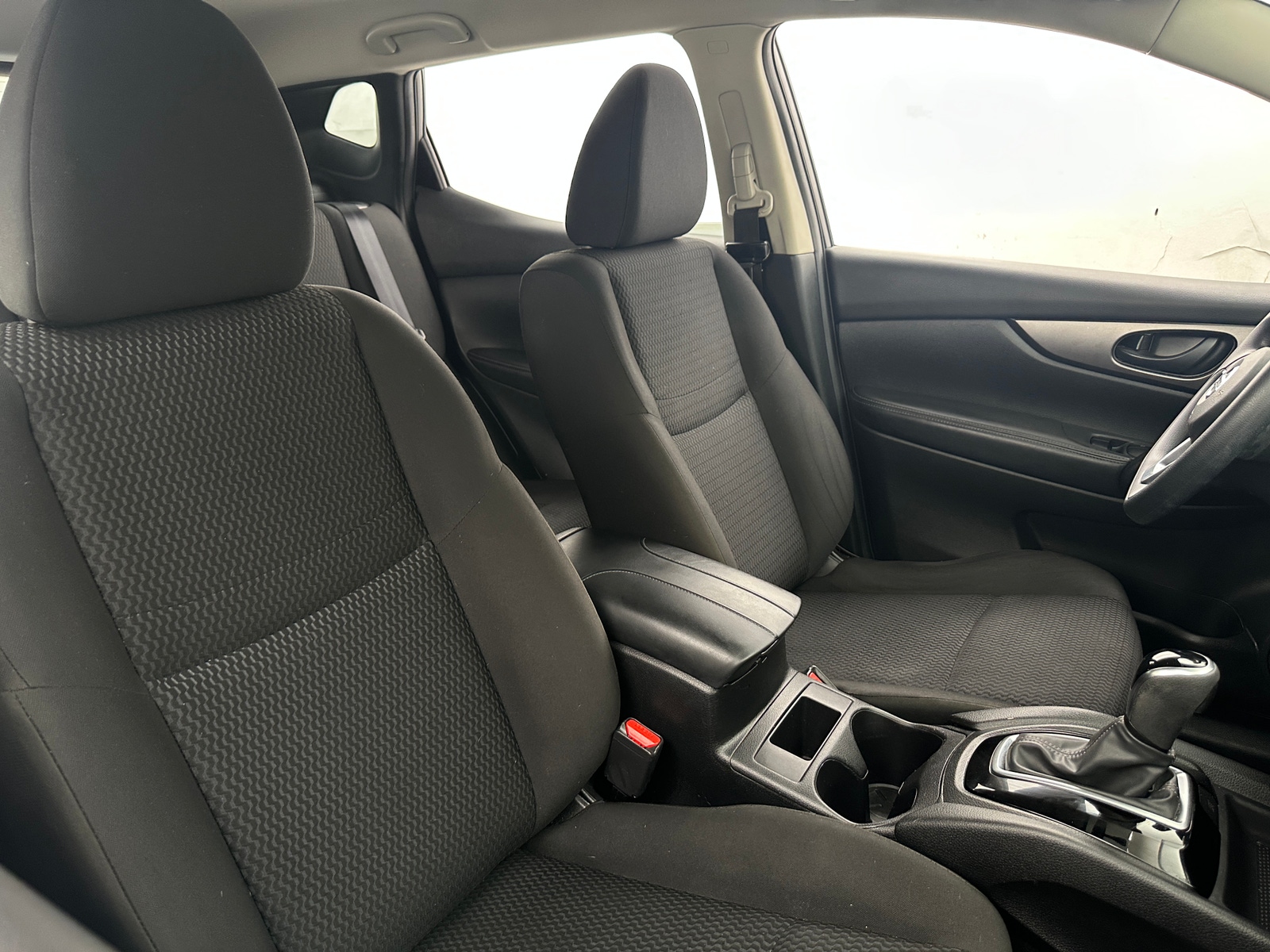 Thumbnail: 2018 Nissan Rogue Sport - 2