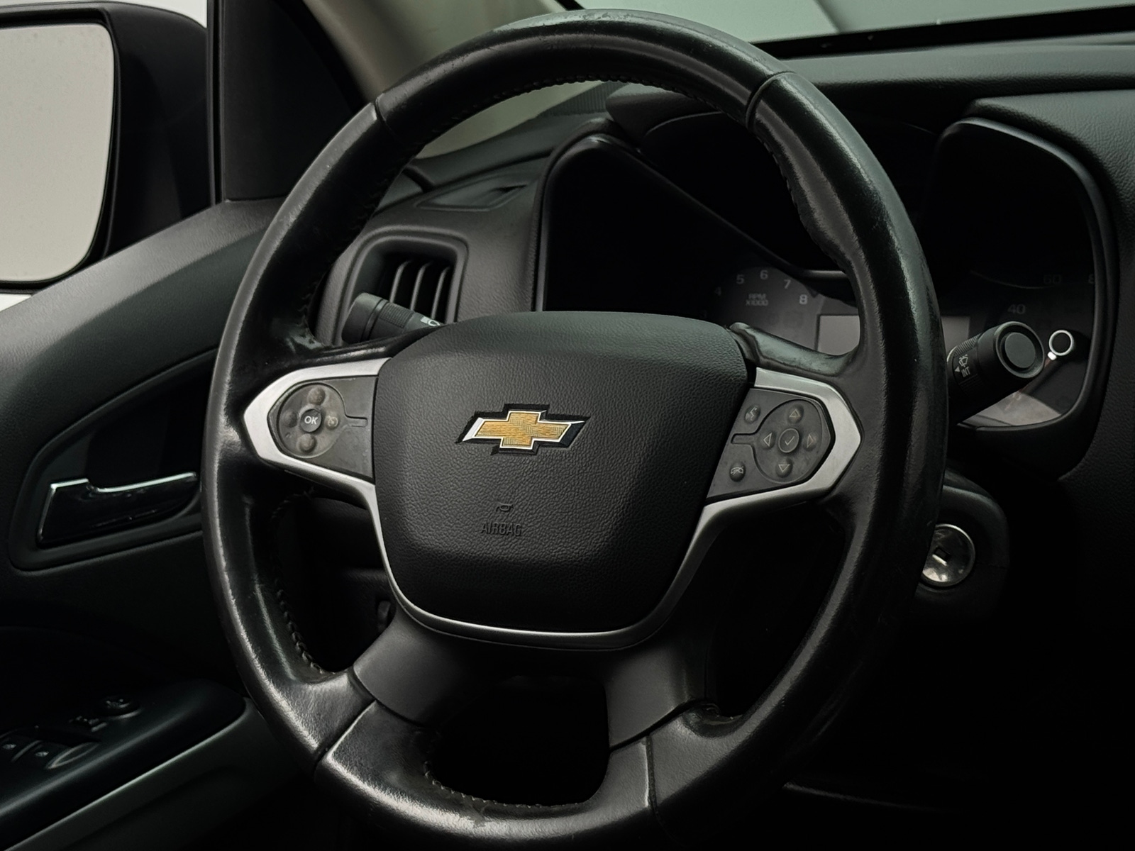 Thumbnail: 2017 Chevrolet Colorado - 4