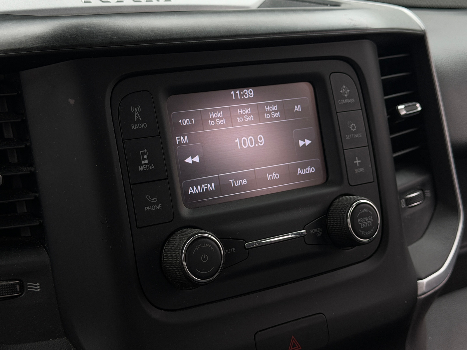 Thumbnail: 2020 RAM 1500 - 4
