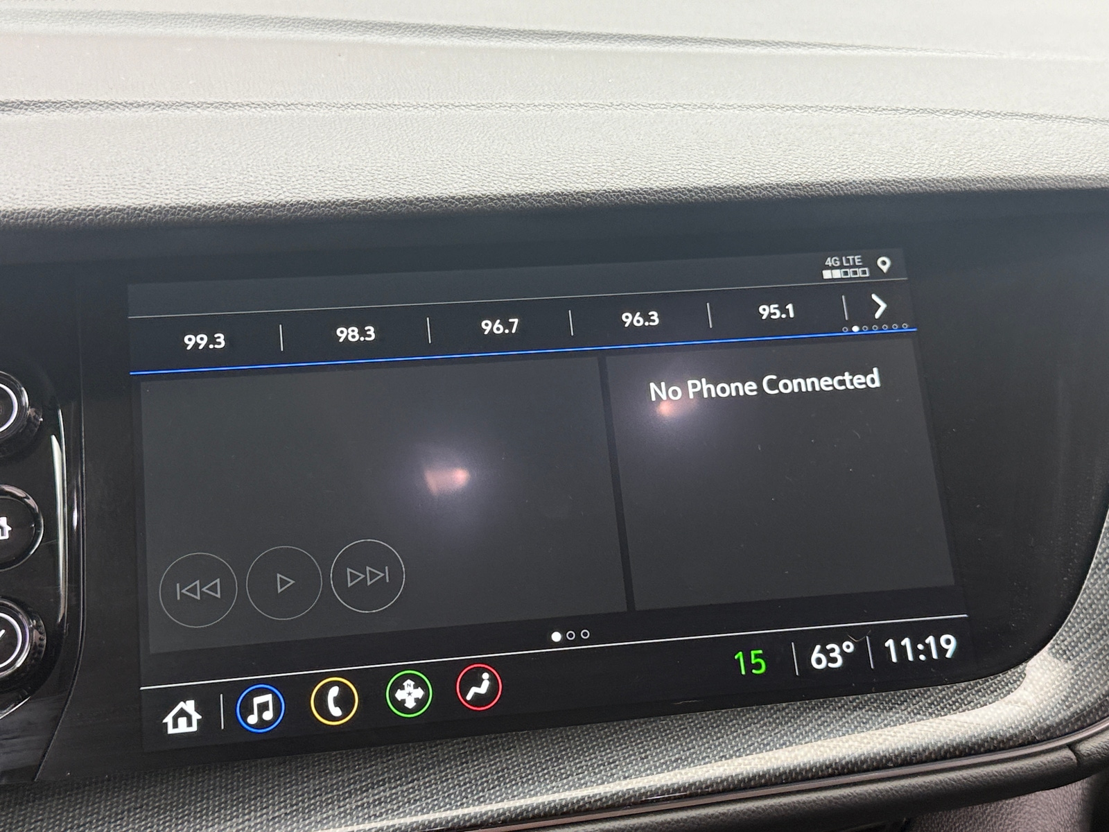Thumbnail: 2023 Buick Envision - 3