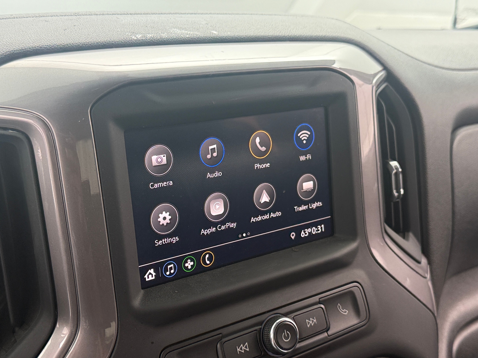 Thumbnail: 2021 Chevrolet Silverado 1500 - 4
