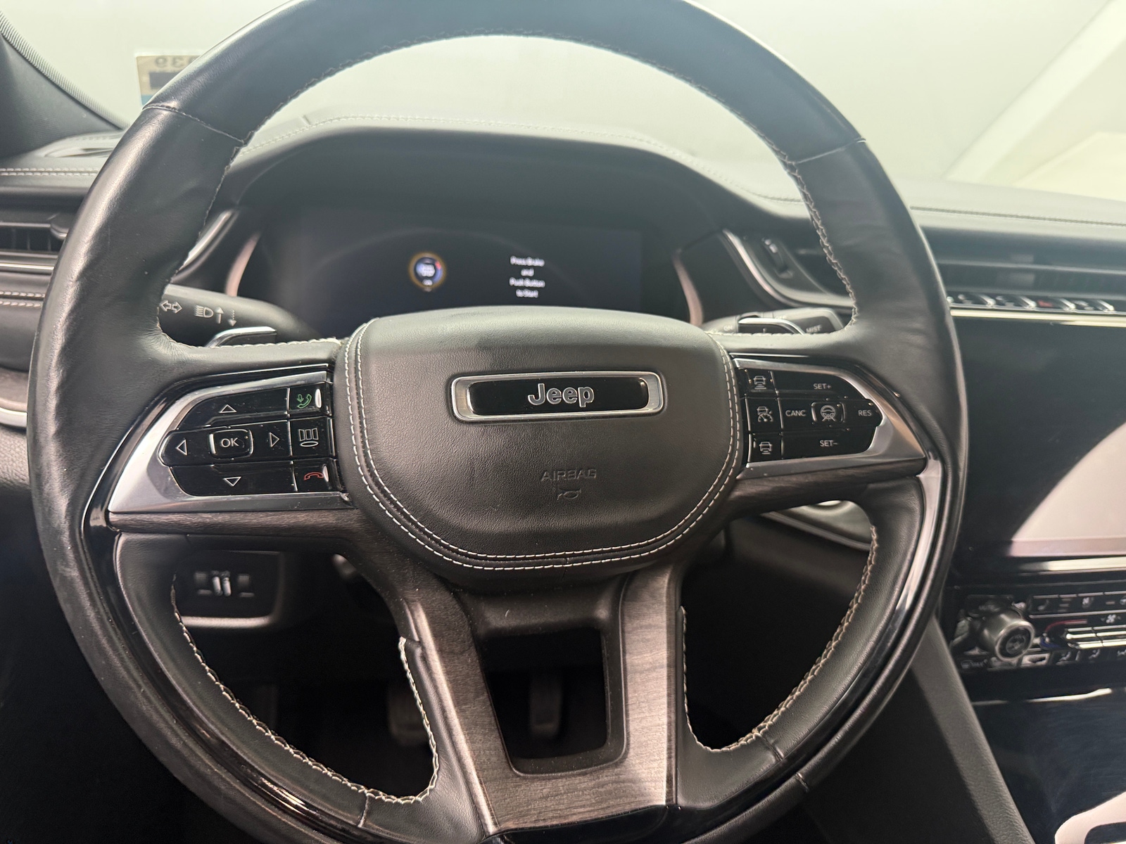 Thumbnail: 2021 Jeep Grand Cherokee L - 4