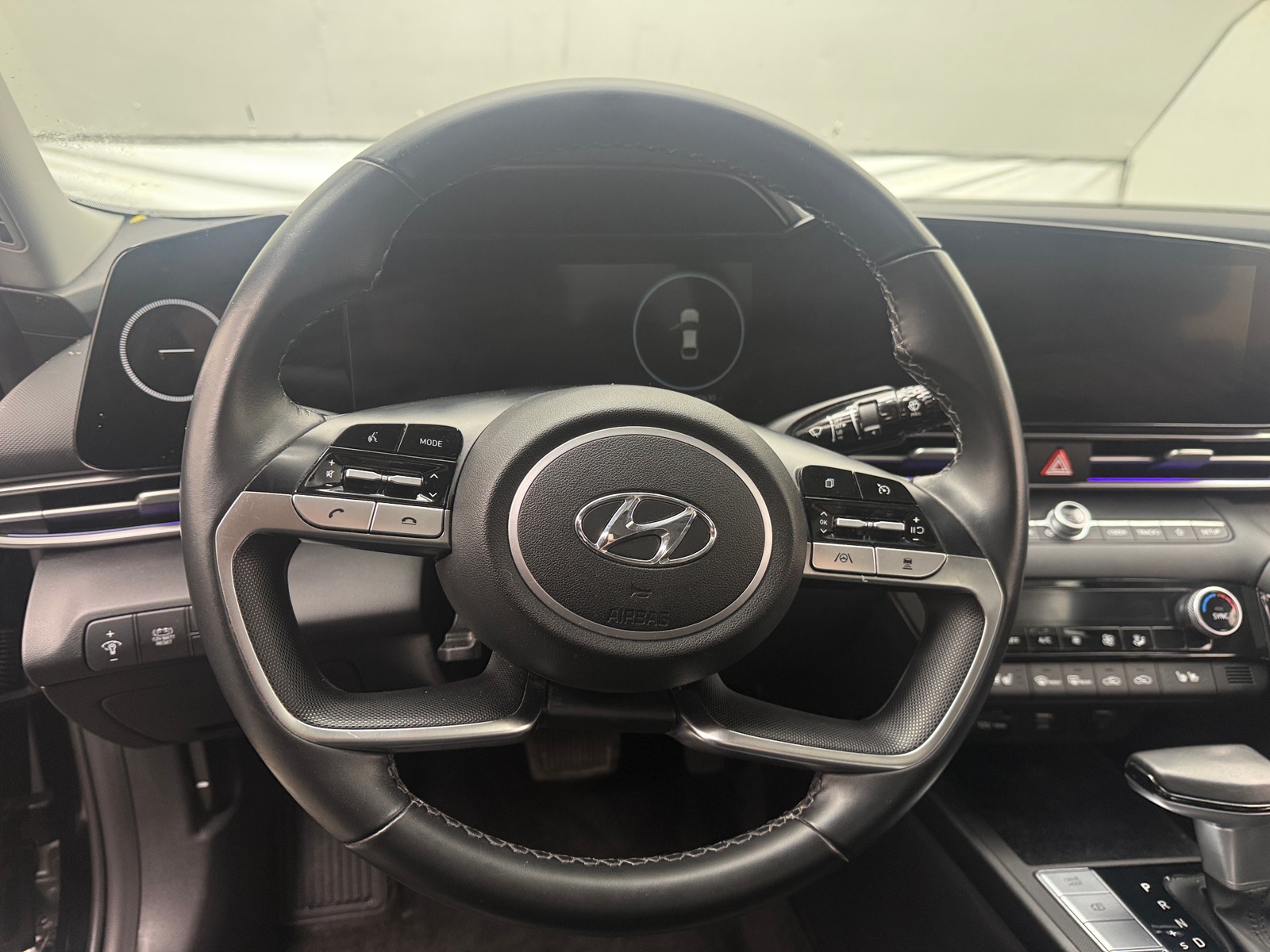 Thumbnail: 2021 Hyundai Elantra - 4