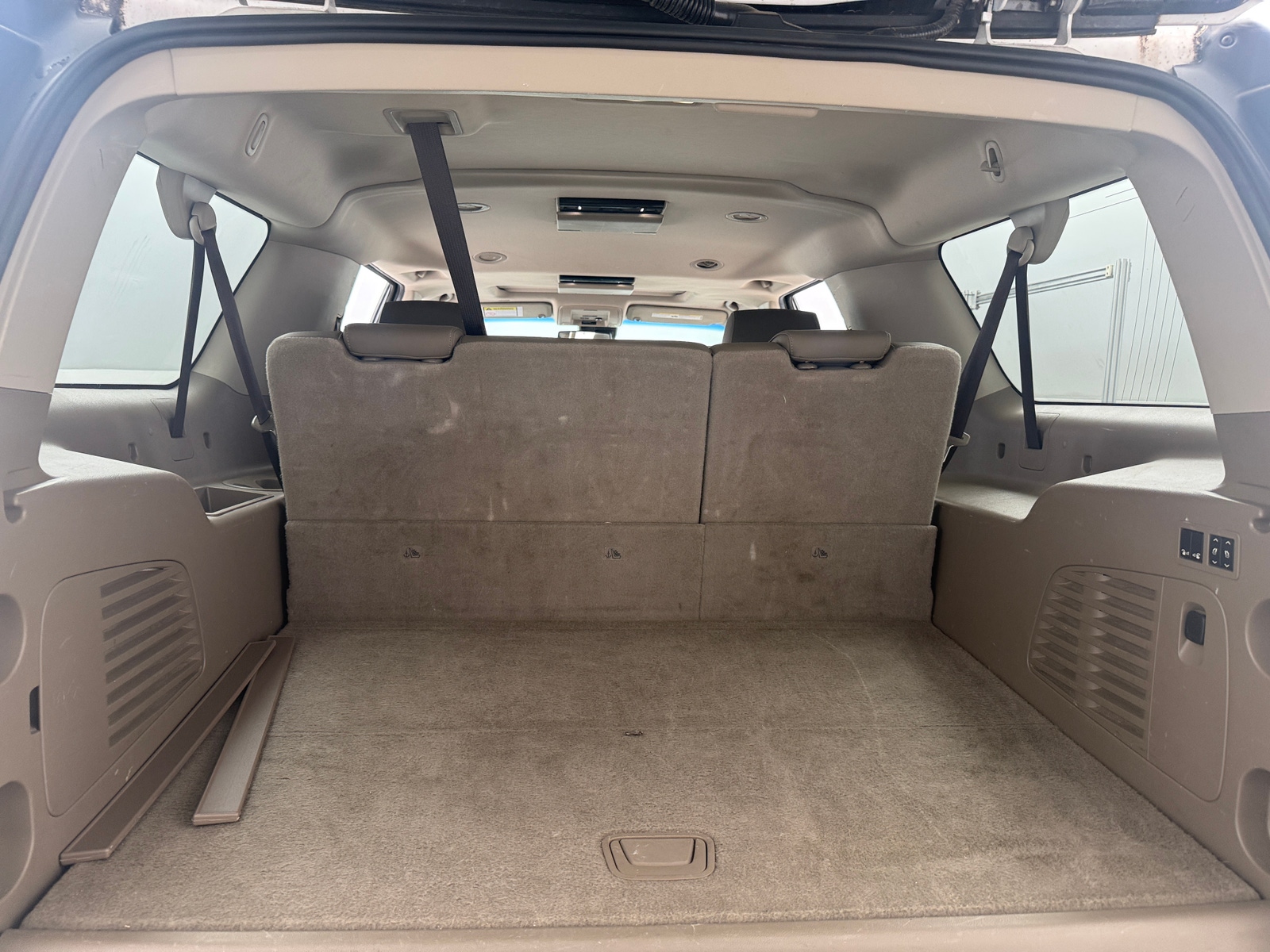Thumbnail: 2017 Chevrolet Suburban - 6