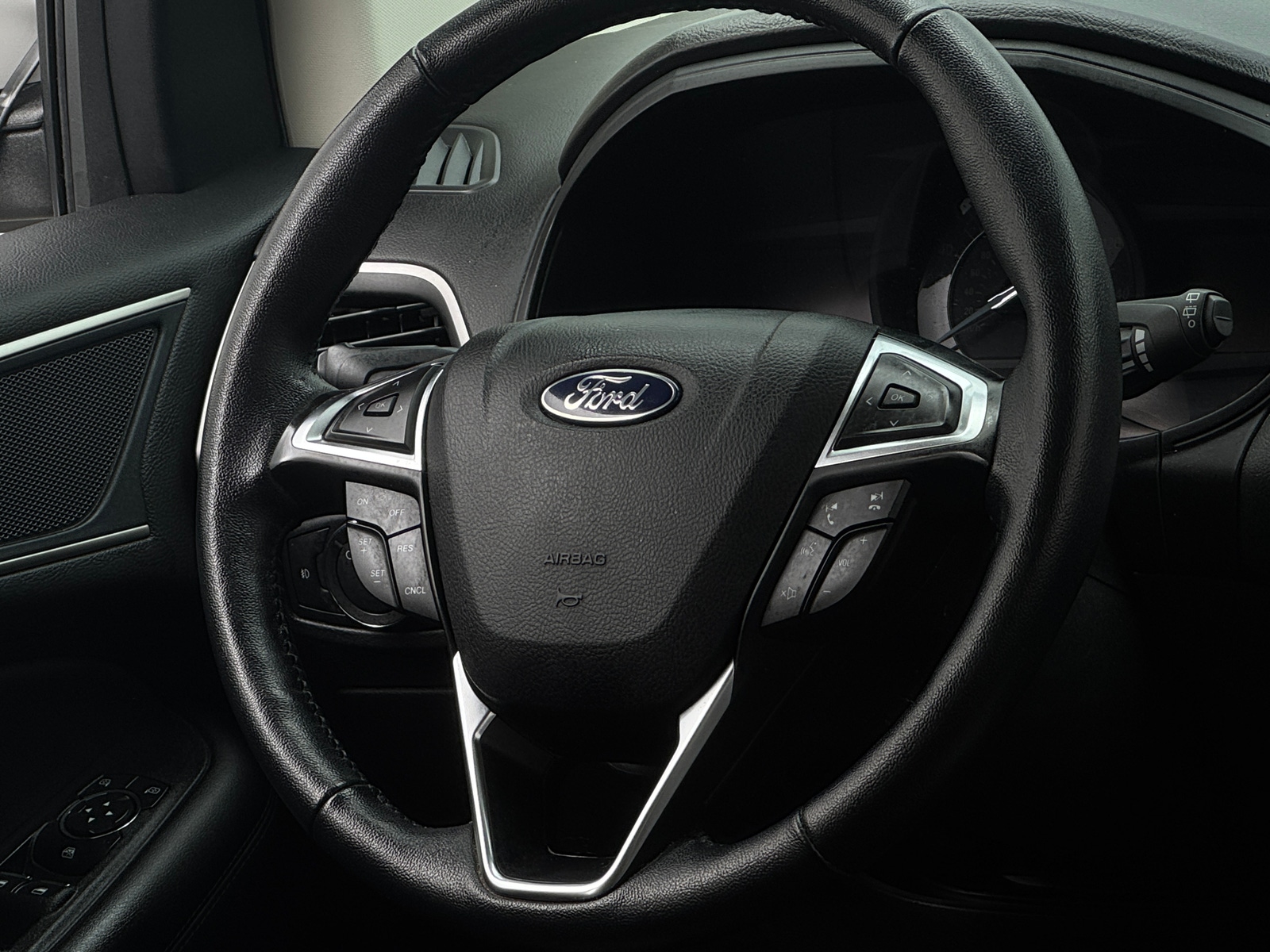 Thumbnail: 2022 Ford Edge - 4