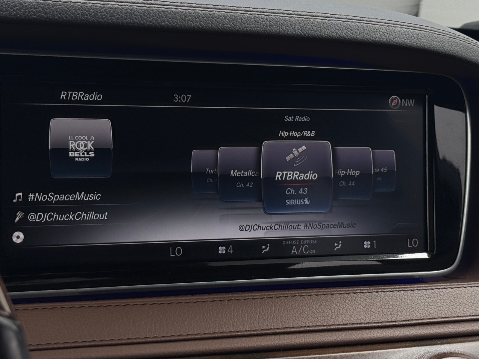 Thumbnail: 2015 Mercedes-Benz S-Class - 3