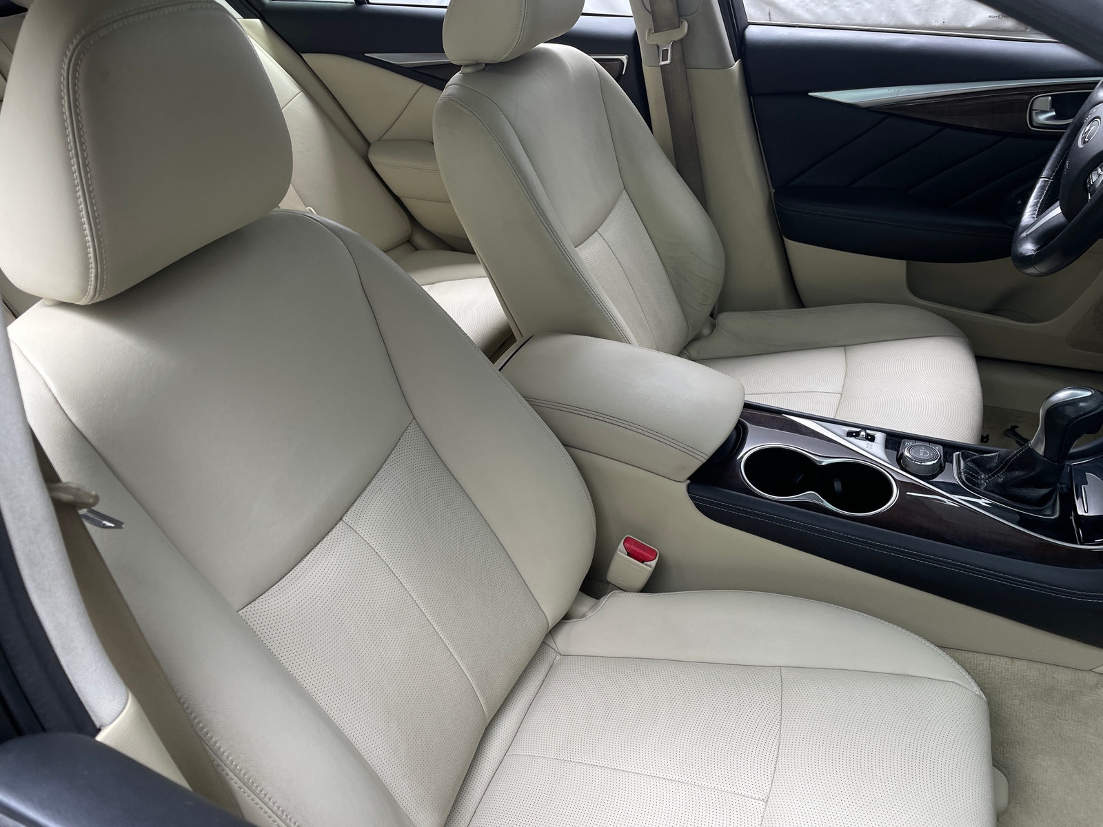 Thumbnail: 2016 INFINITI Q50 - 2