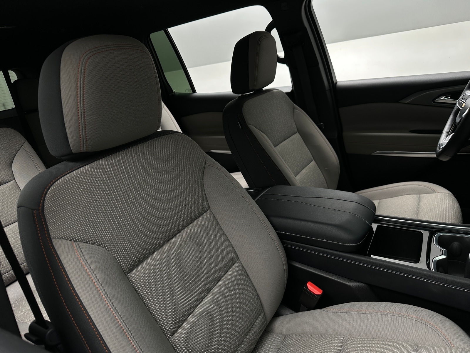 Thumbnail: 2025 Chevrolet Traverse - 2