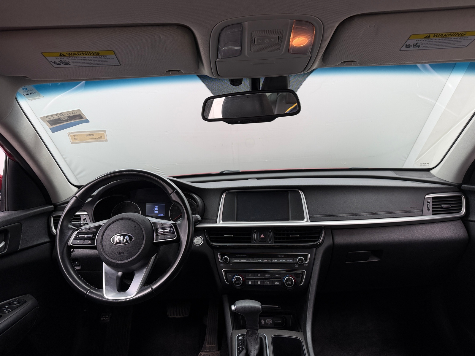 Thumbnail: 2019 Kia Optima - 3