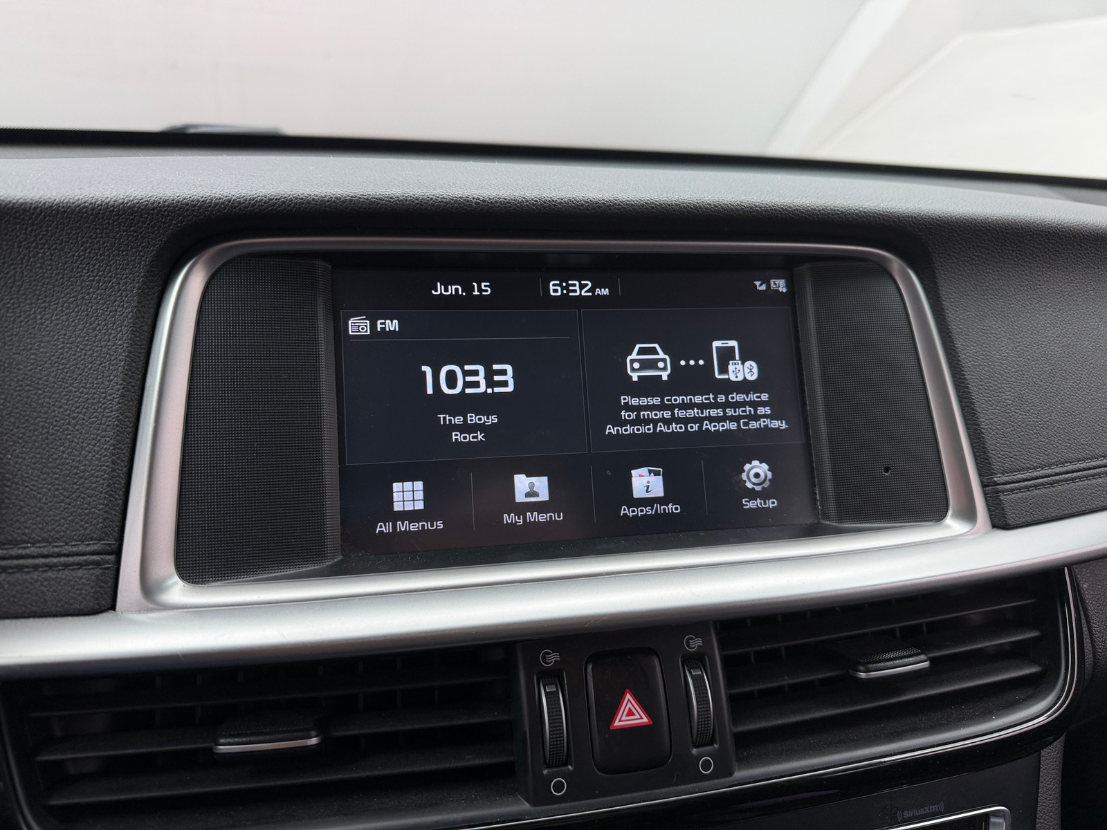 Thumbnail: 2019 Kia Optima - 4