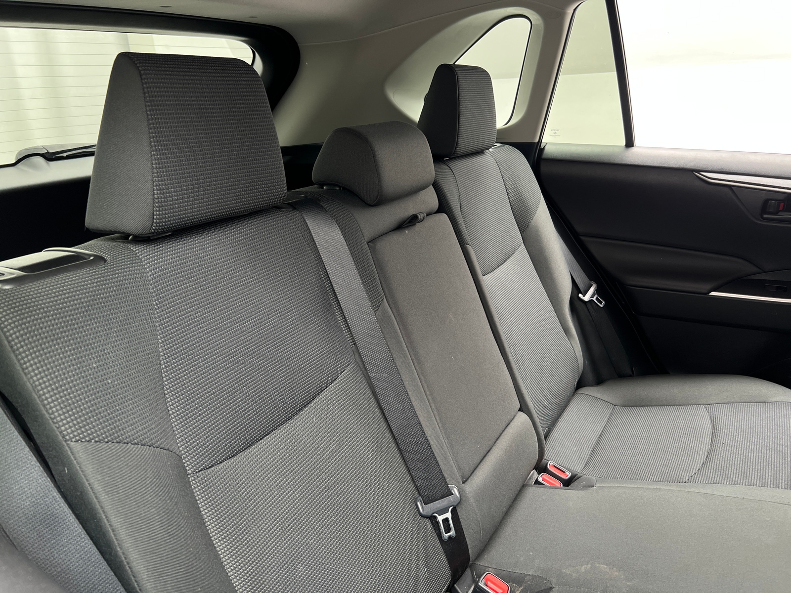 Thumbnail: 2021 Toyota RAV4 - 6