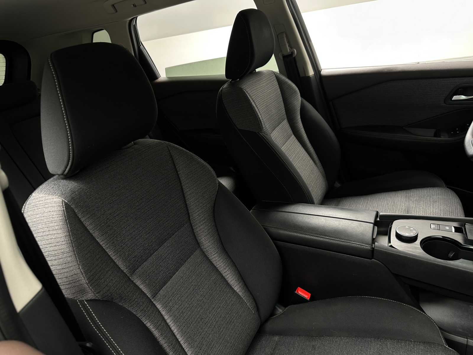 Thumbnail: 2021 Nissan Rogue - 2