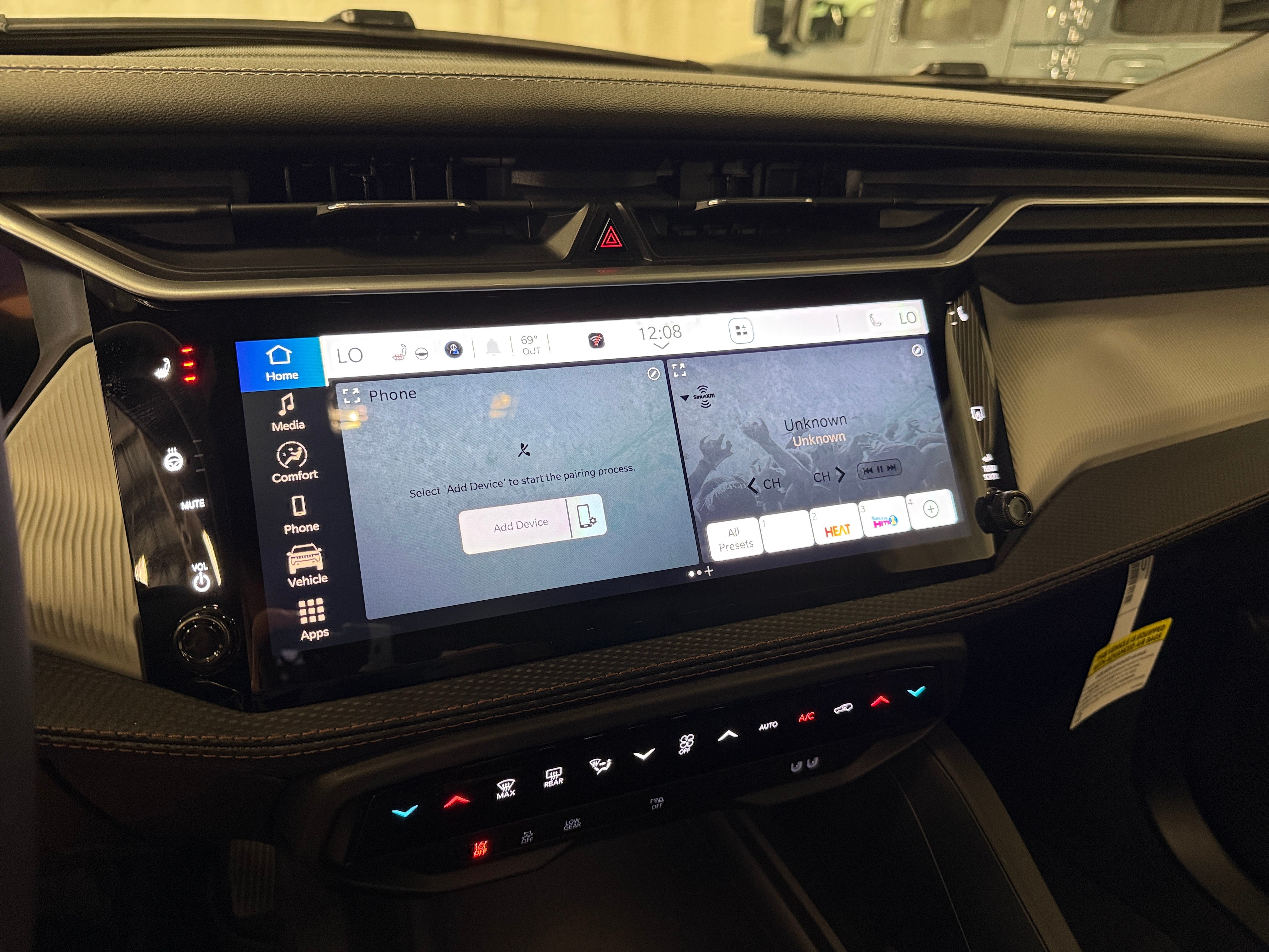 2026 Jeep Cherokee Limited - Photo 14