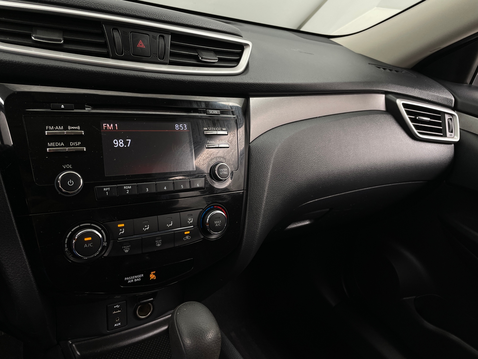 Thumbnail: 2016 Nissan Rogue - 4