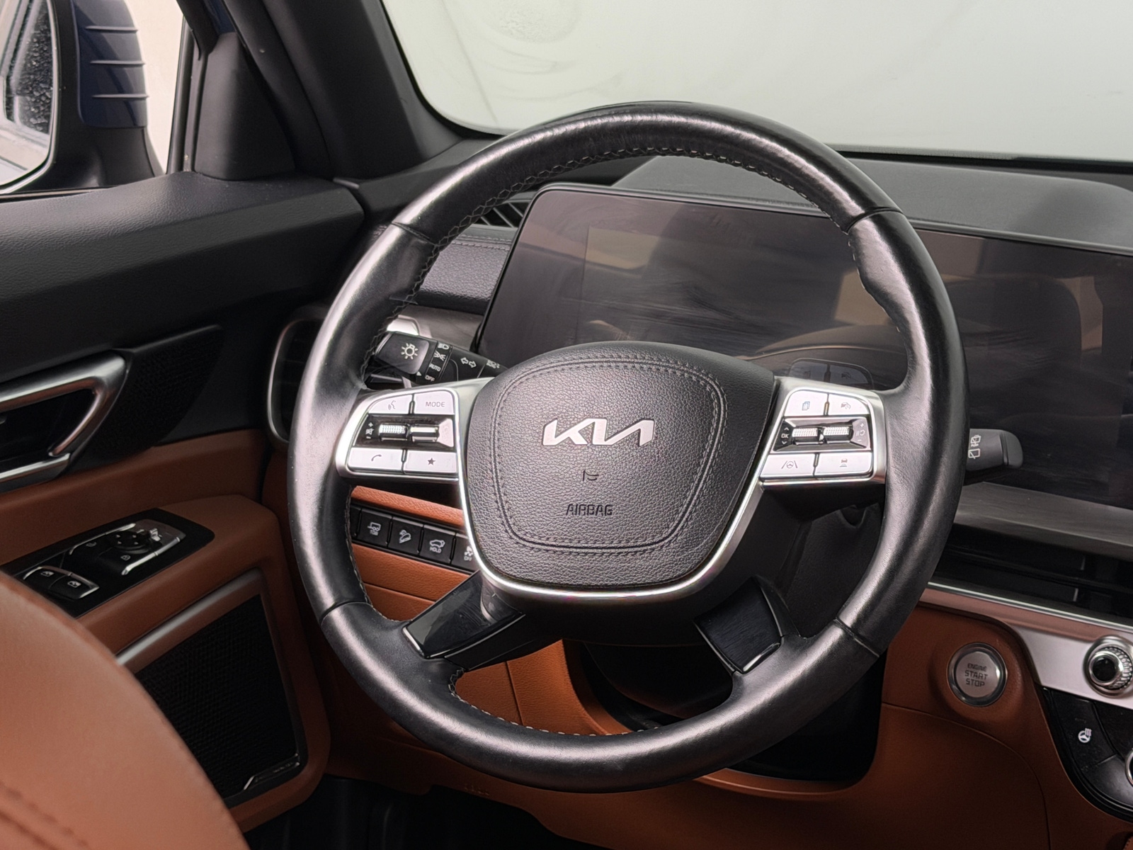 Thumbnail: 2023 Kia Telluride - 4