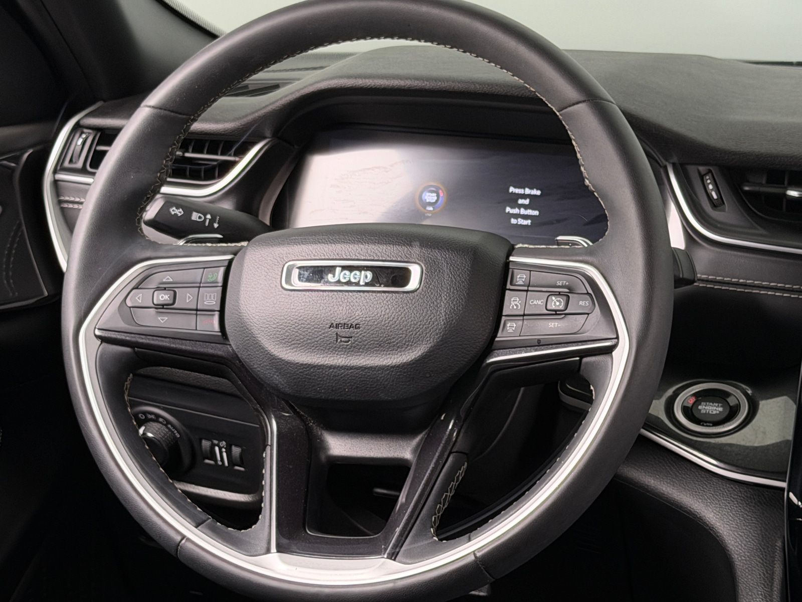 Thumbnail: 2023 Jeep Grand Cherokee - 4
