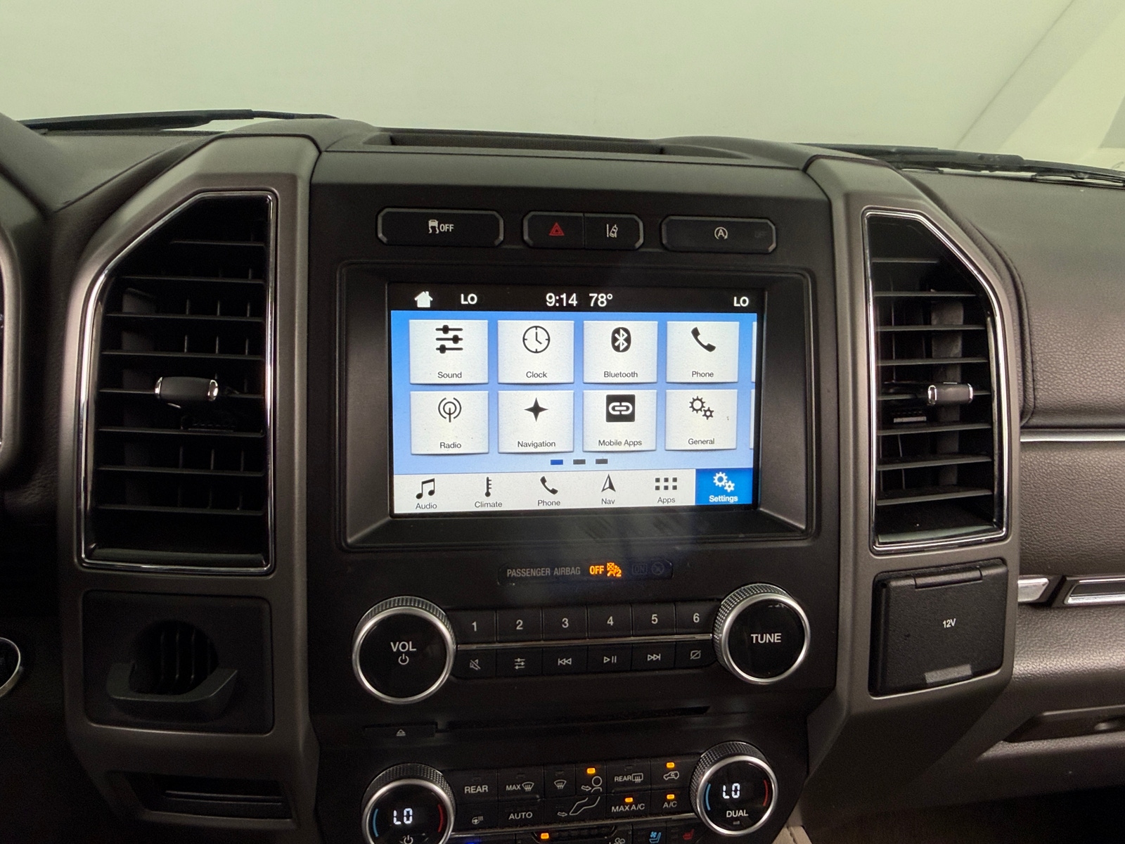 Thumbnail: 2018 Ford Expedition - 4