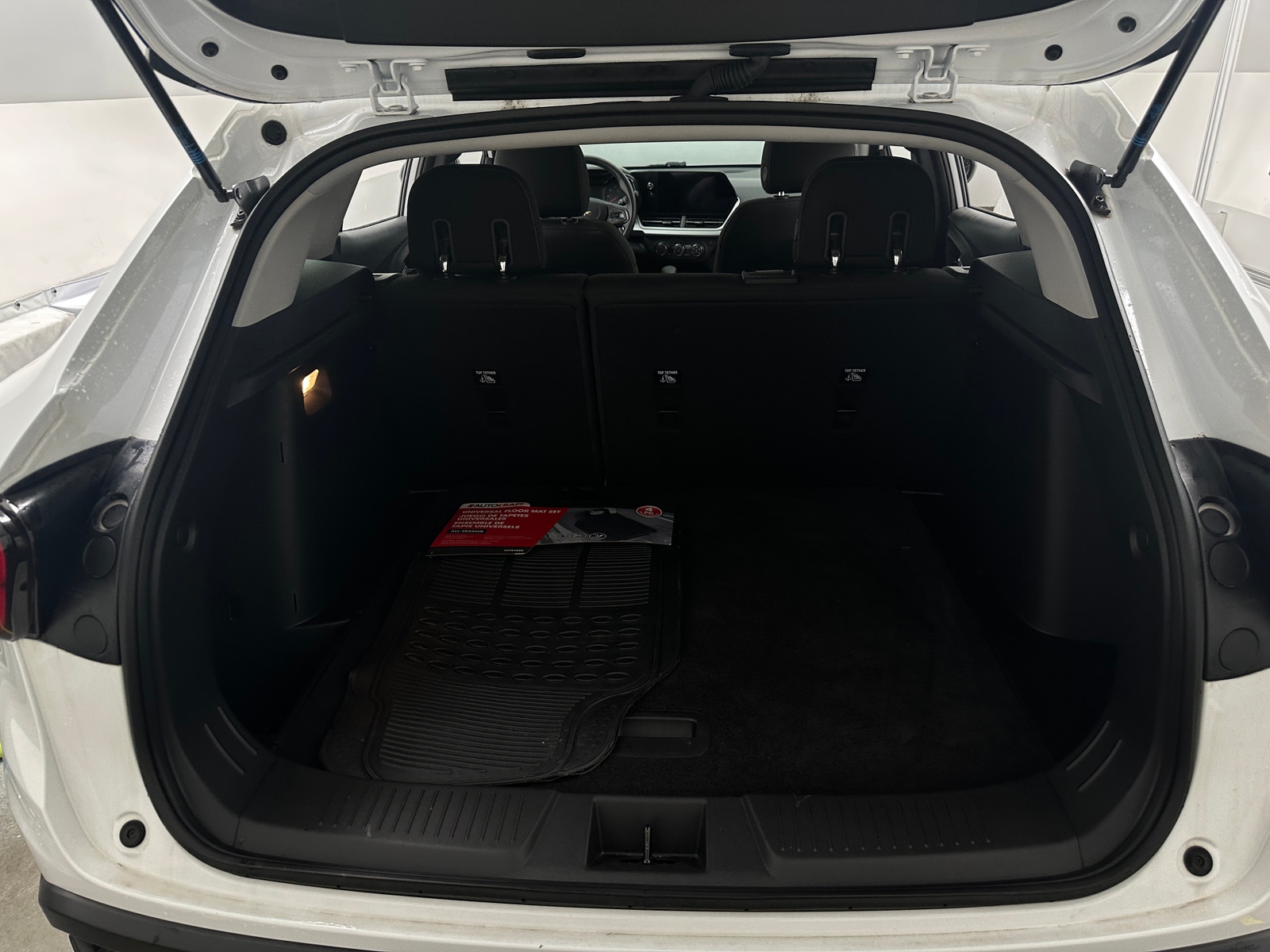 Thumbnail: 2024 Chevrolet Trax - 7