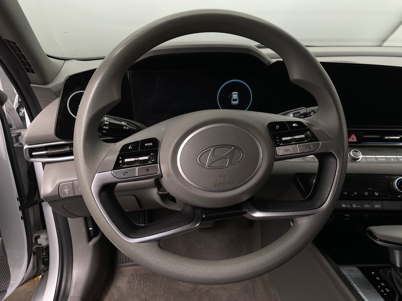 Thumbnail: 2024 Hyundai Elantra - 5