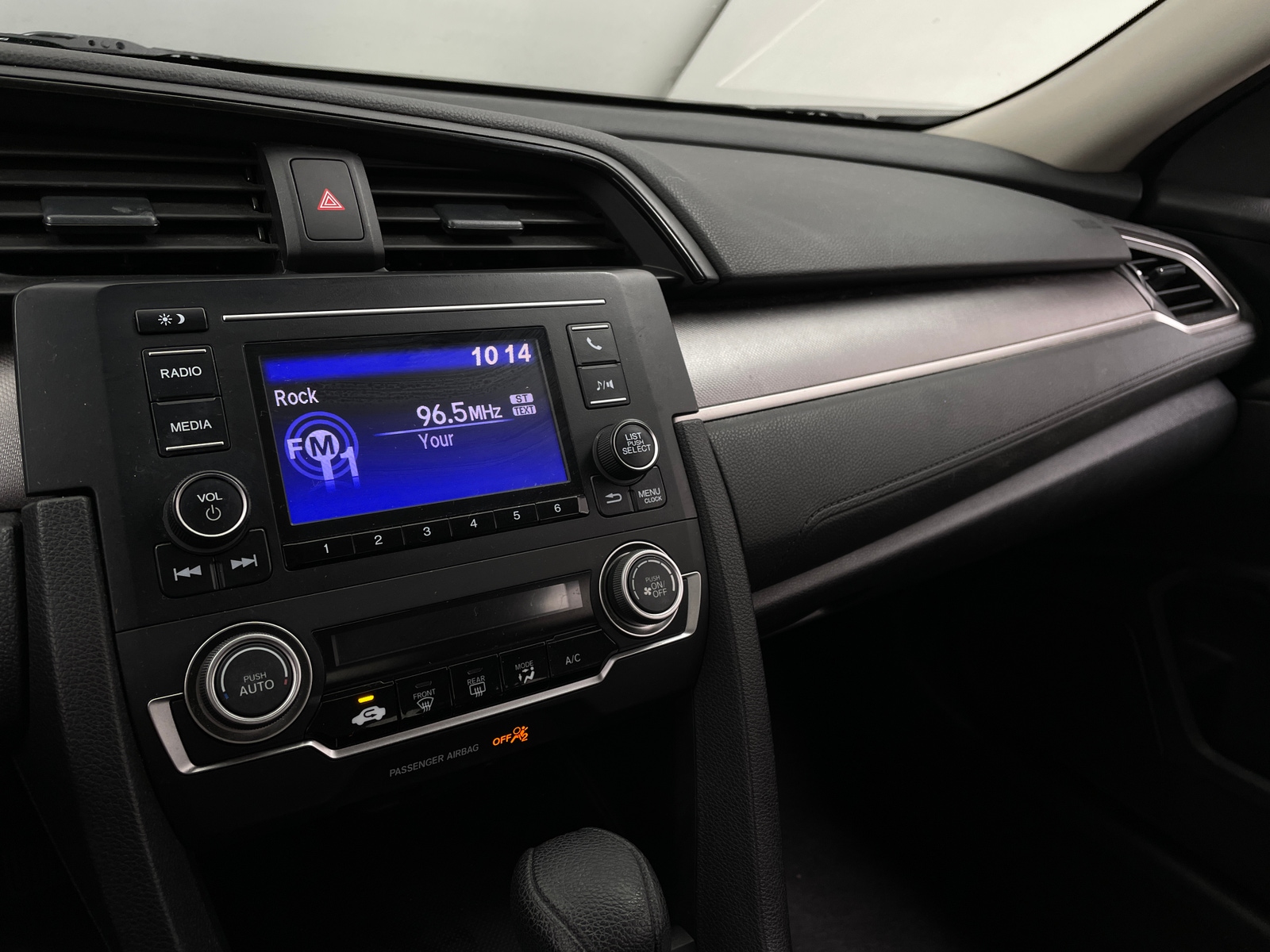Thumbnail: 2016 Honda Civic - 4