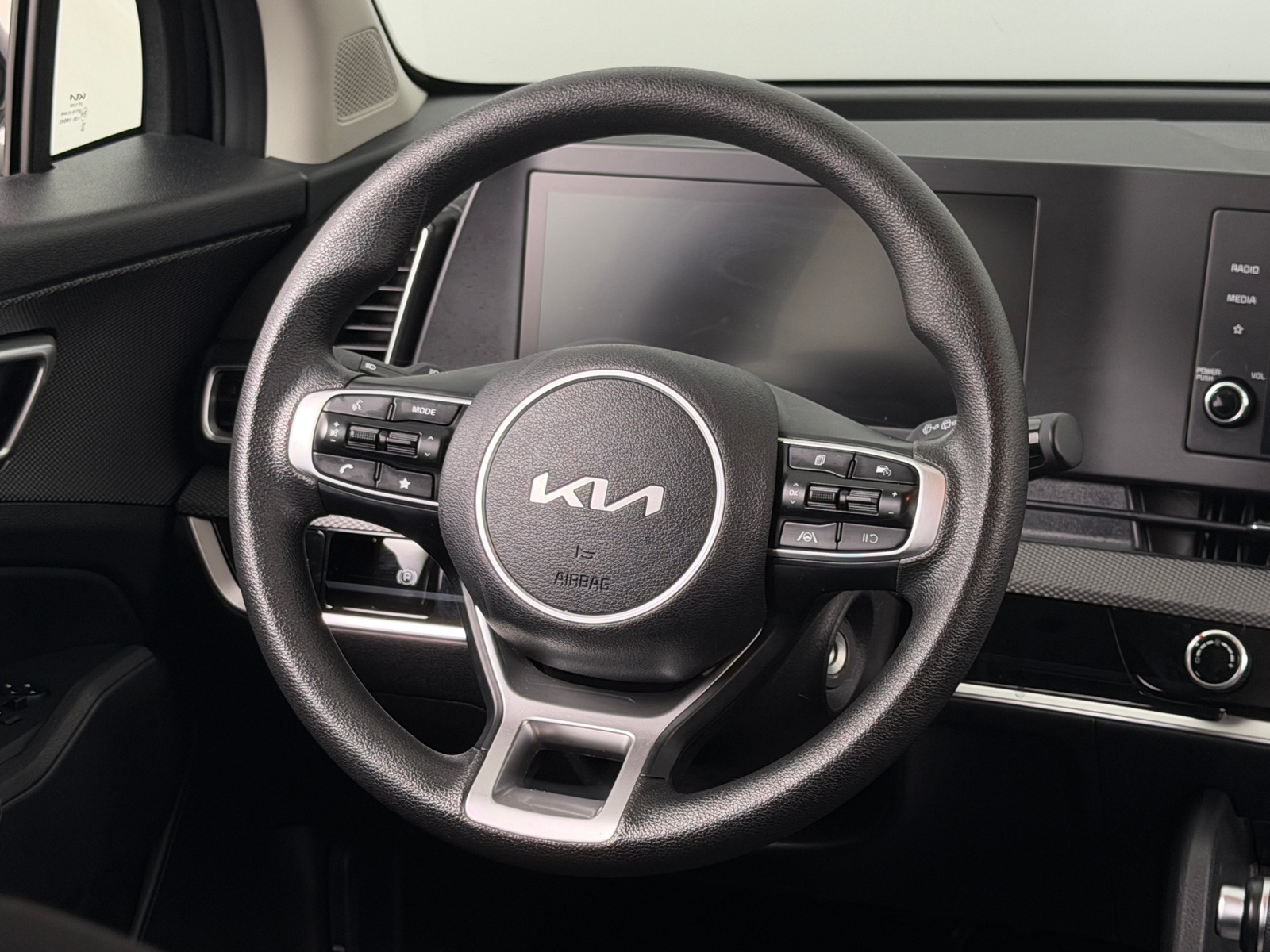 Thumbnail: 2025 Kia Sportage - 5