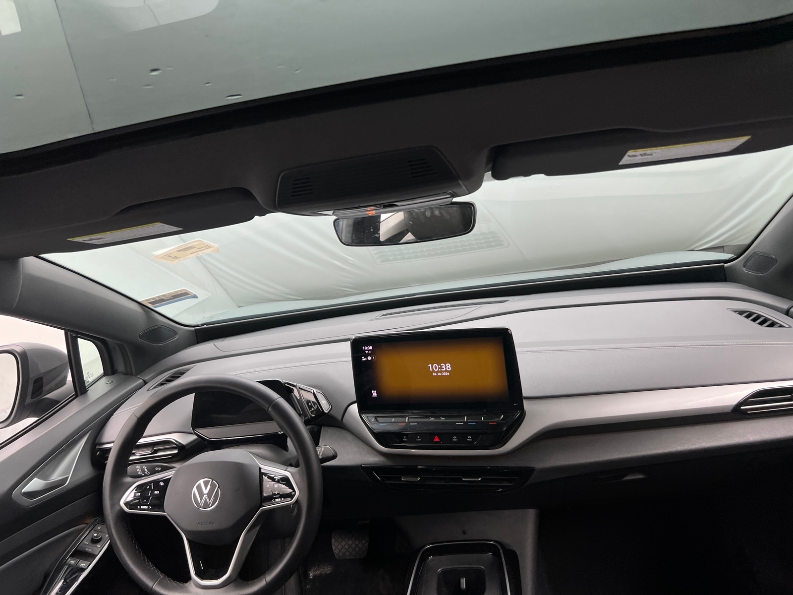 Thumbnail: 2023 Volkswagen ID.4 - 2