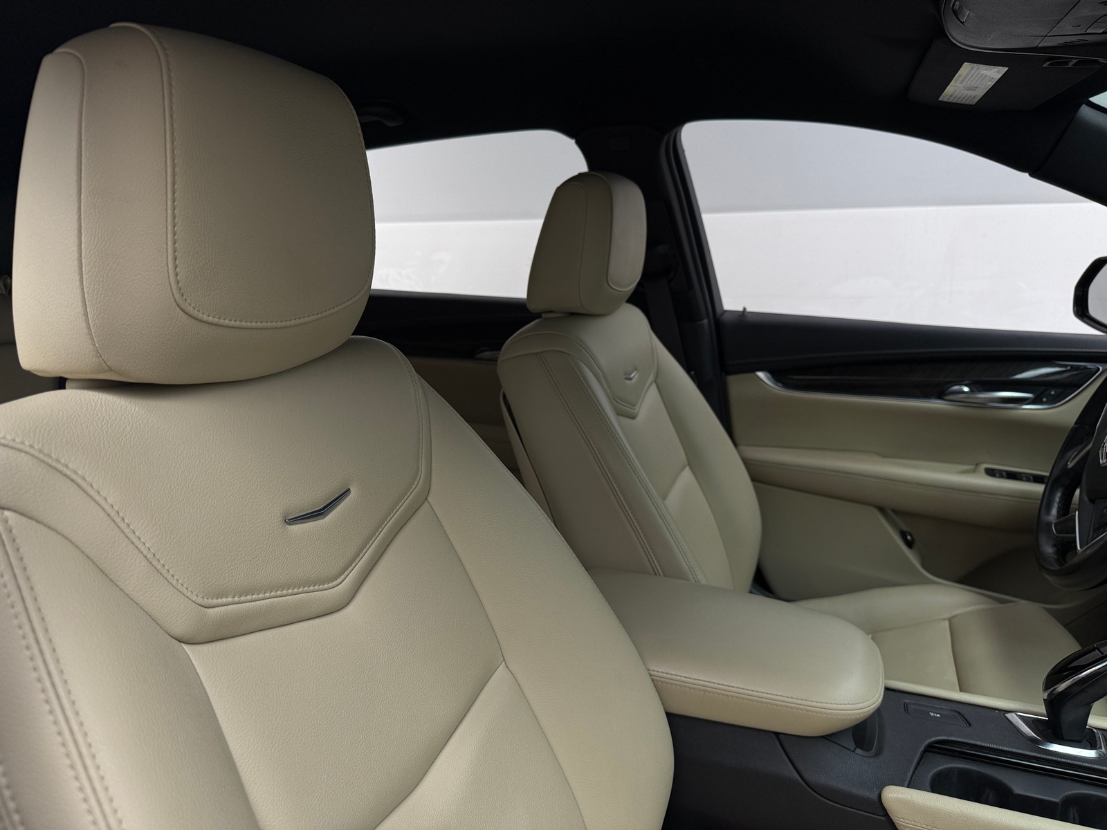 Thumbnail: 2018 Cadillac XT5 - 2