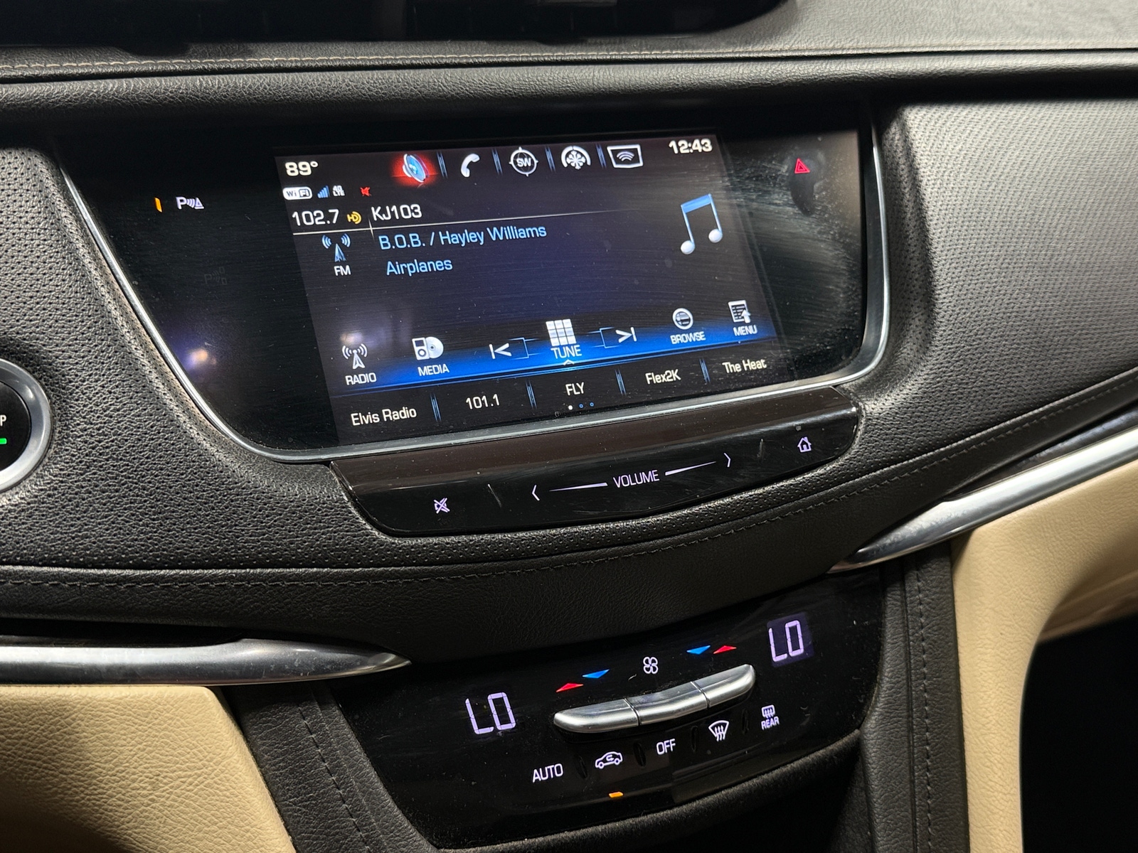 Thumbnail: 2018 Cadillac XT5 - 4