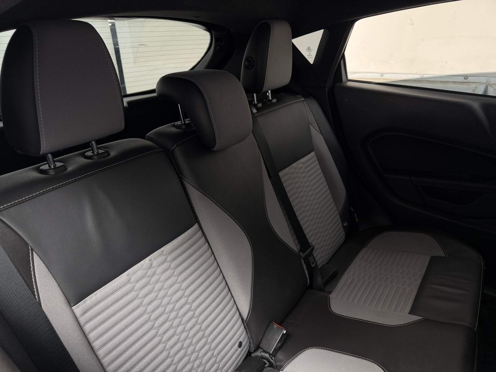 Thumbnail: 2016 Ford Fiesta - 5