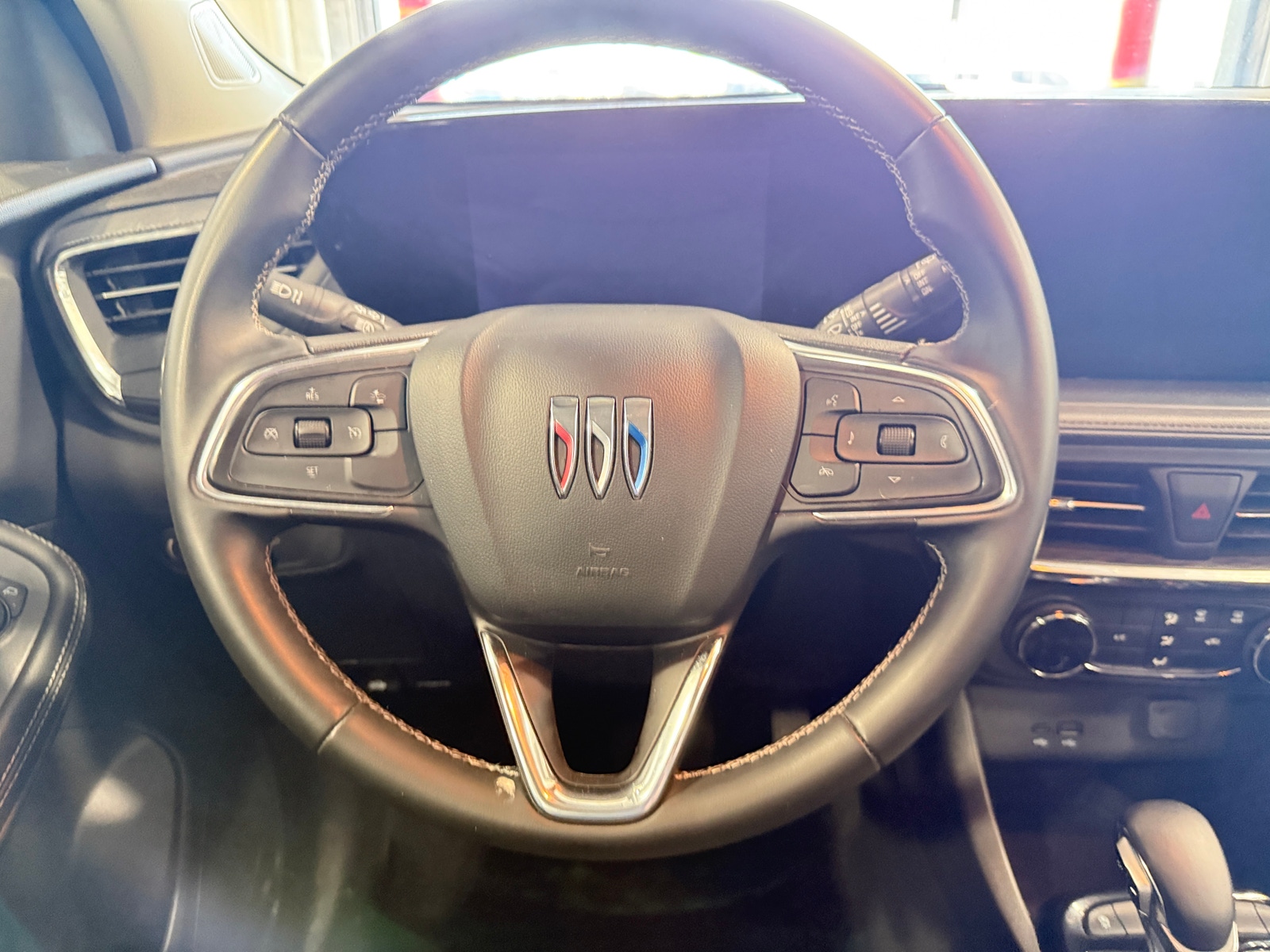 Thumbnail: 2025 Buick Encore GX - 5