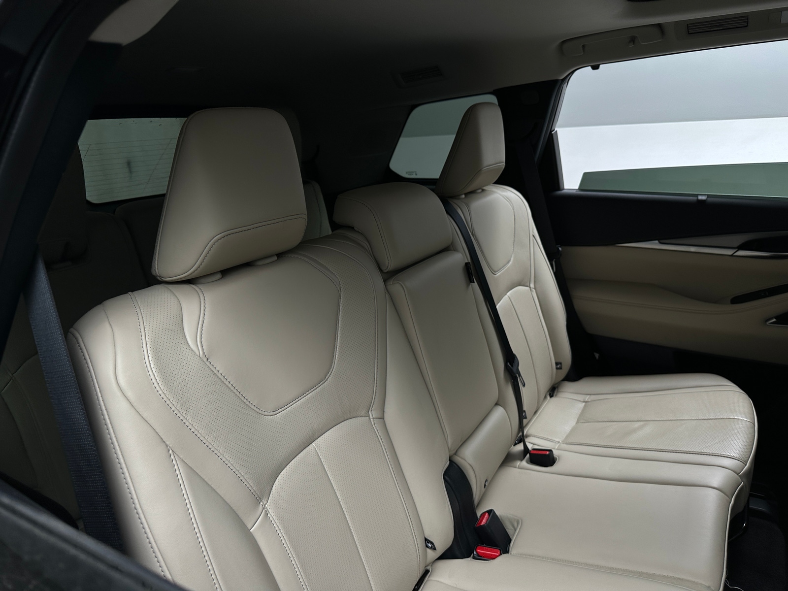 Thumbnail: 2023 INFINITI QX60 - 5