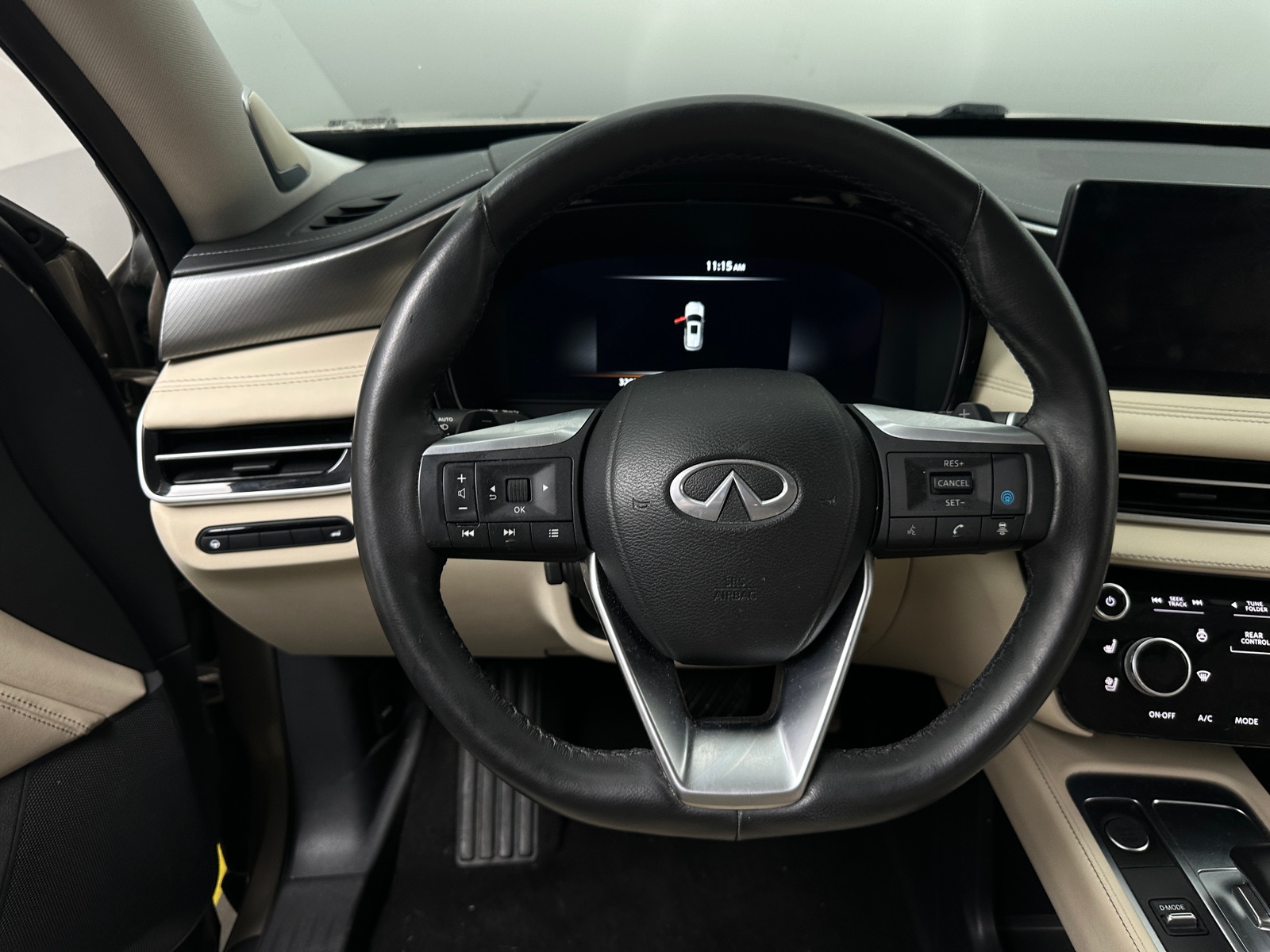 Thumbnail: 2023 INFINITI QX60 - 4