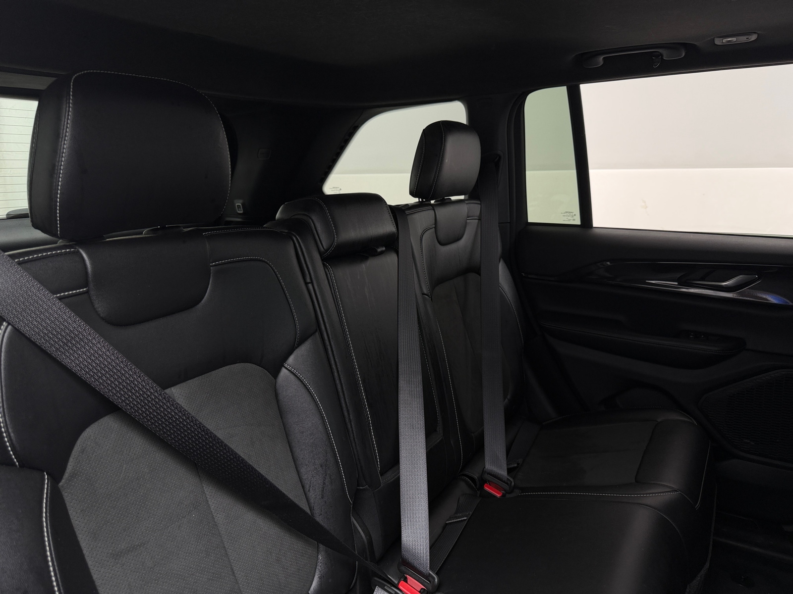Thumbnail: 2023 Jeep Grand Cherokee - 5